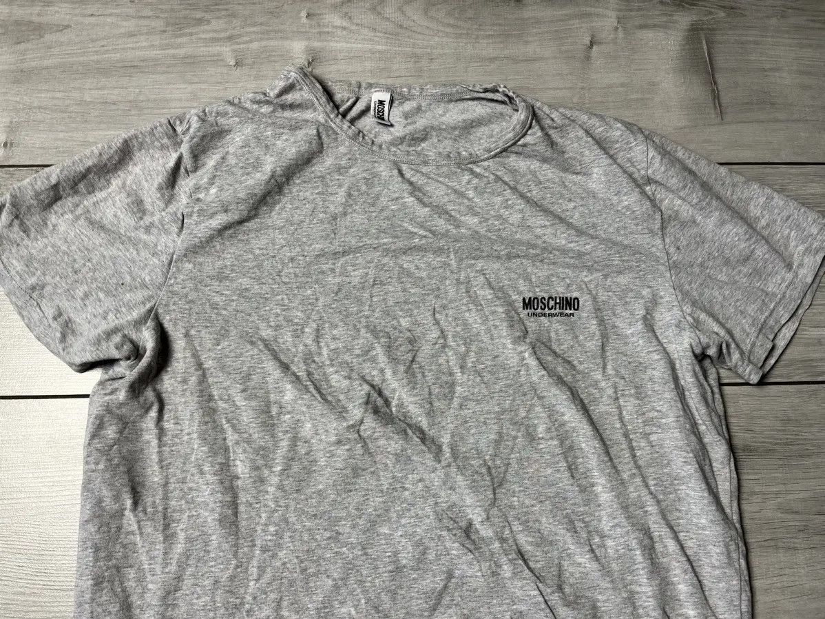 Moschino Moschino T-shirt logo size Medium Size US M / EU 48-50 / 2 - 3 Thumbnail