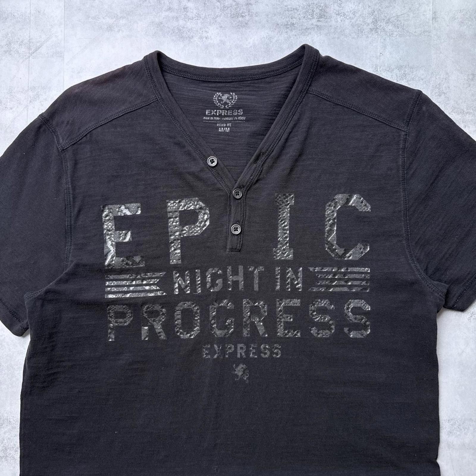 Express Y2K Express 00s black graphic t shirt Size US M / EU 48-50 / 2 - 4 Thumbnail