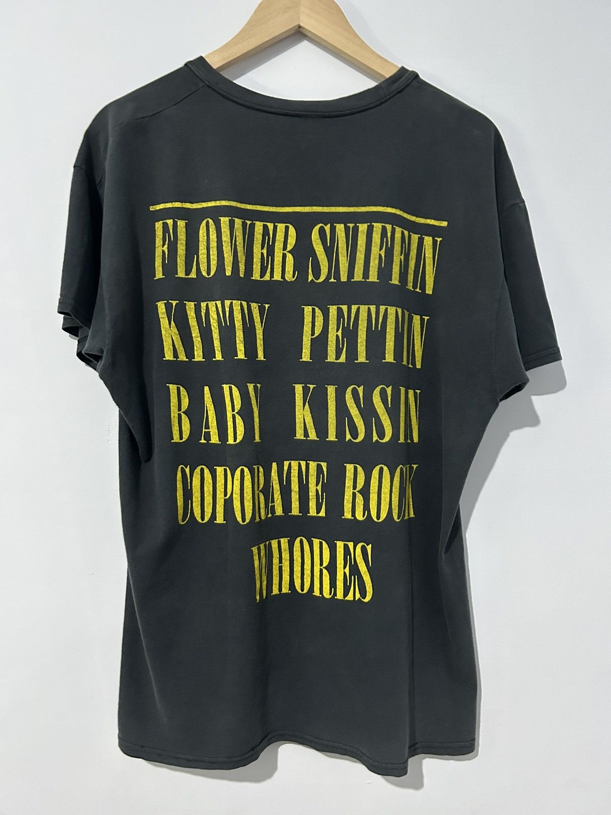 Band Tees × Nirvana × Vintage 2003 Nirvana thrased sun faded Tees Size US L / EU 52-54 / 3 - 4 Thumbnail