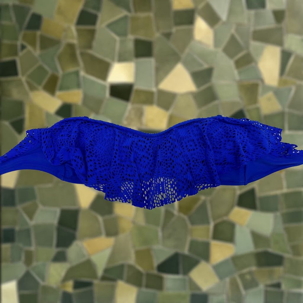 American Eagle Outfitters American Eagle Outfitters Bandeau Bikini Top Women M Blue Crochet Layover Beach Comfort Adjustable Padded Summer 90s, Womens Size M / US 6-8 / IT 42-44 - 1 Thumbnail