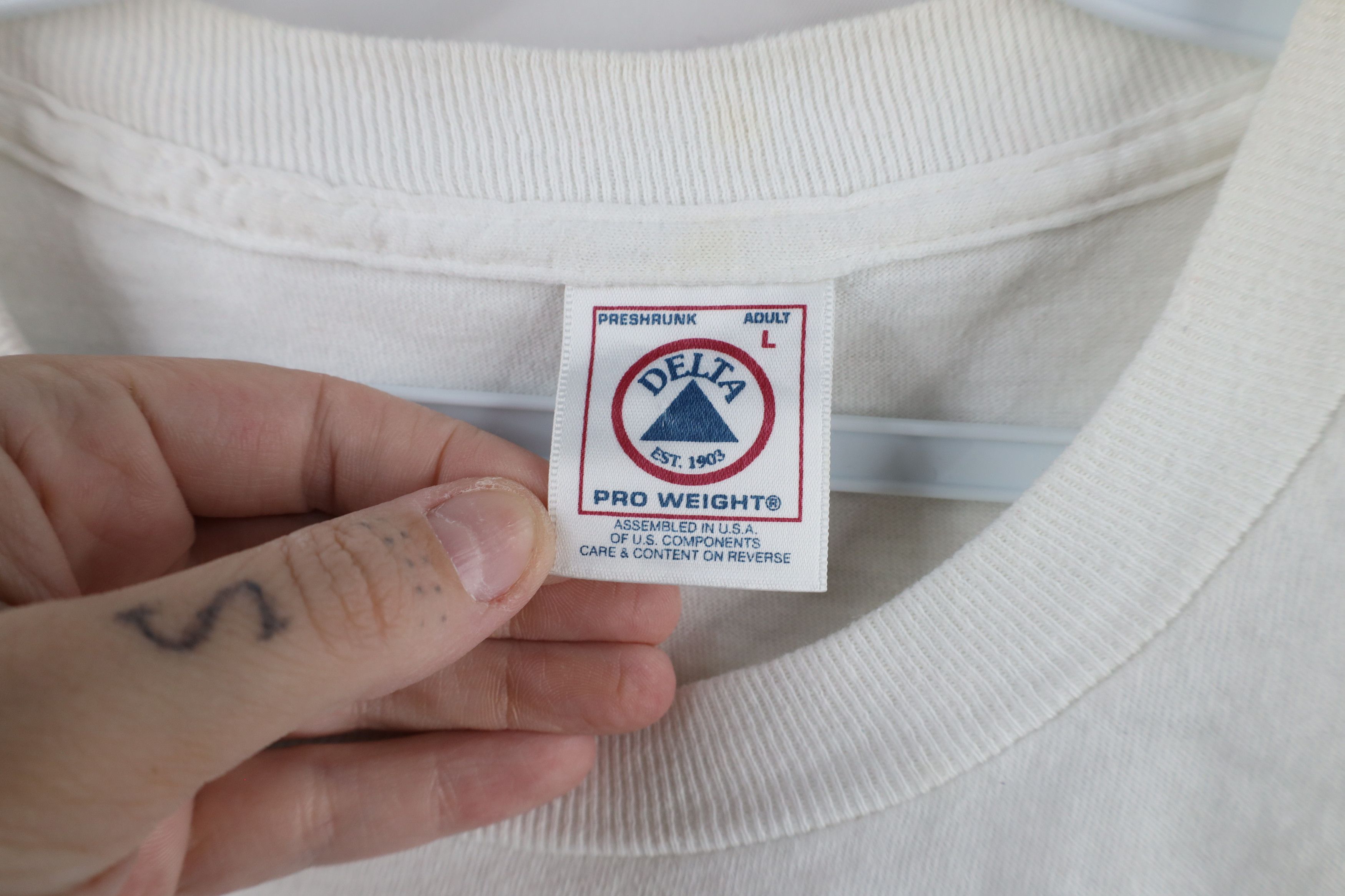 Vintage Vintage 90s Funny Cow Short Sleeve T-Shirt White Cotton Size US L / EU 52-54 / 3 - 7 Thumbnail