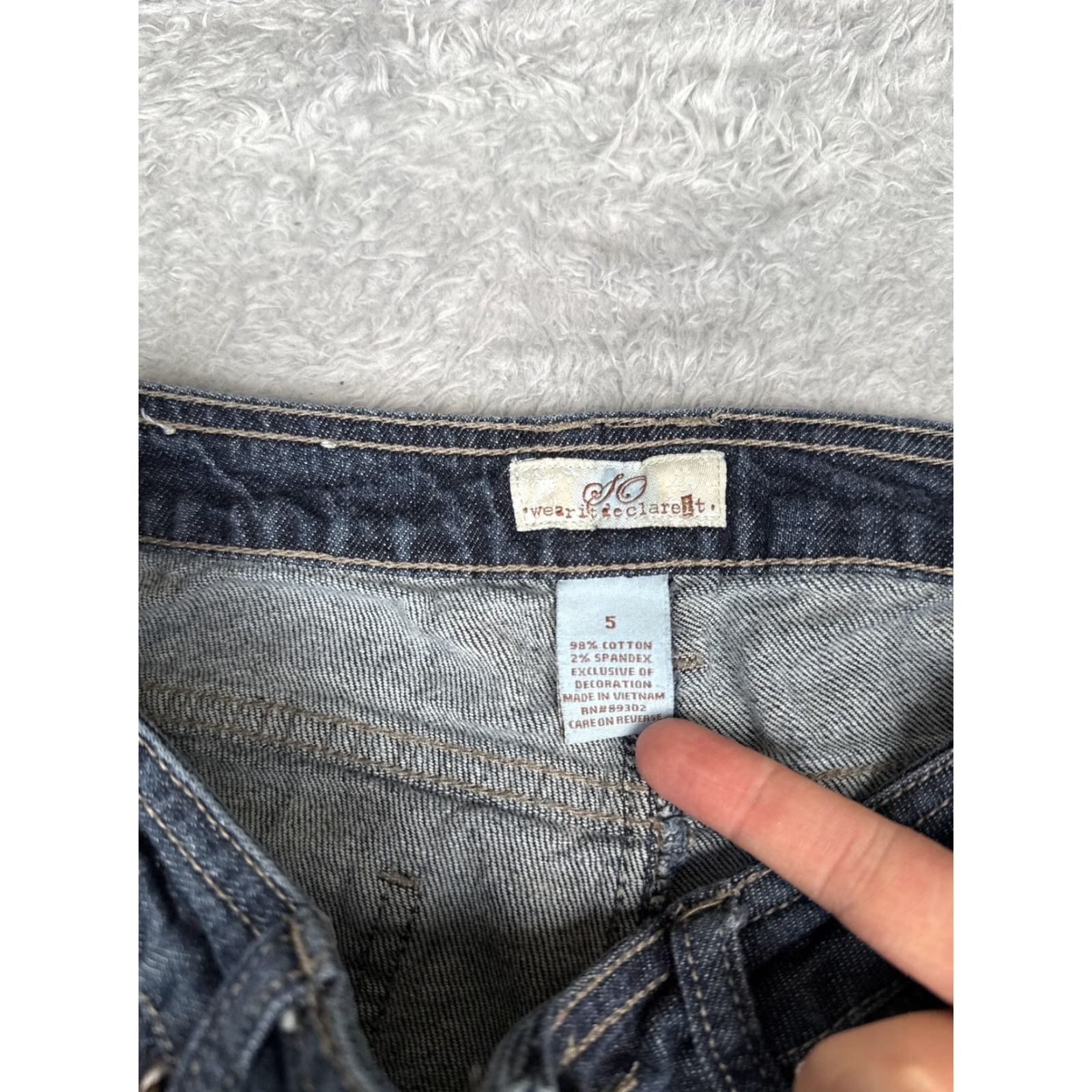 Vintage SO Bootcut Jeans Junior 5 Blue Med Wash Mid Rise Embroidered 26x31 Jeans Womens 90s Vintage: No Size 27" / US 4 / IT 40 - 6 Thumbnail