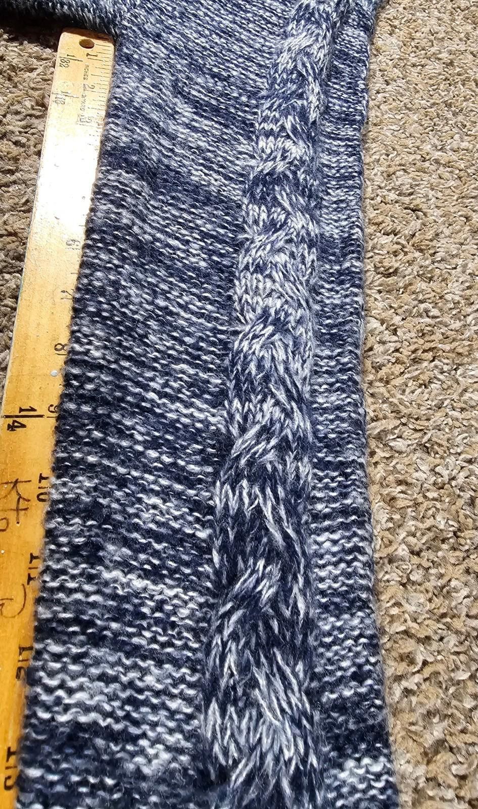 Hollister Hollister L Blue Cable Knit Sweater Size L / US 10 / IT 46 - 6 Thumbnail