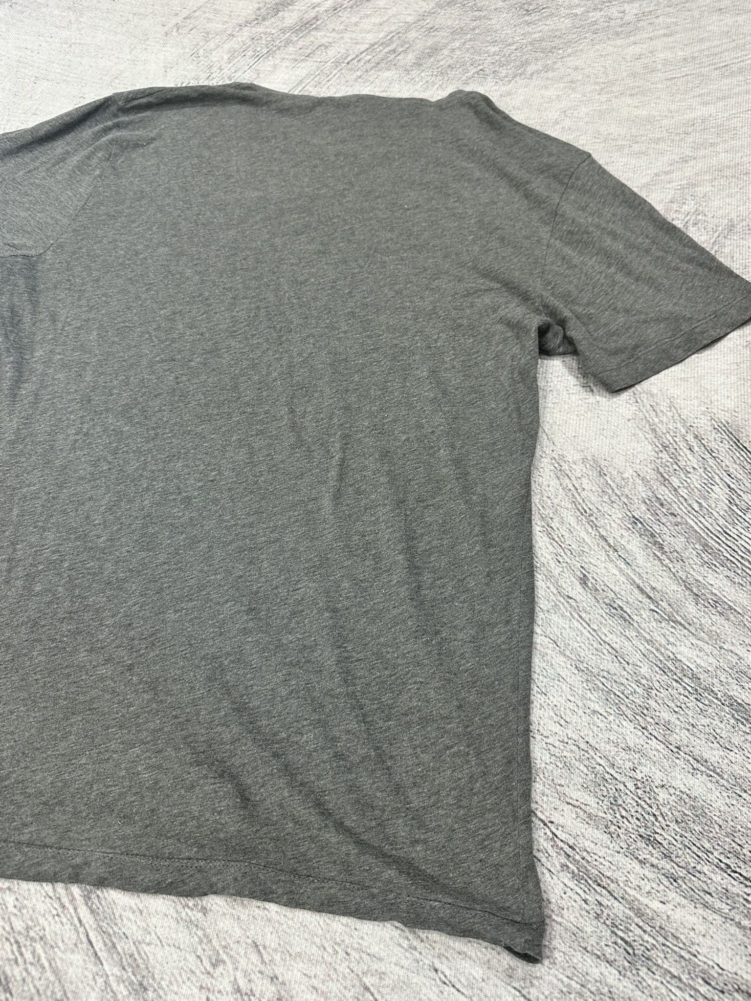 Gucci Gucci T-Shirt Vintage Made in Italy Logo Print Classic Gray Size S / US 4 / IT 40 - 12 Thumbnail