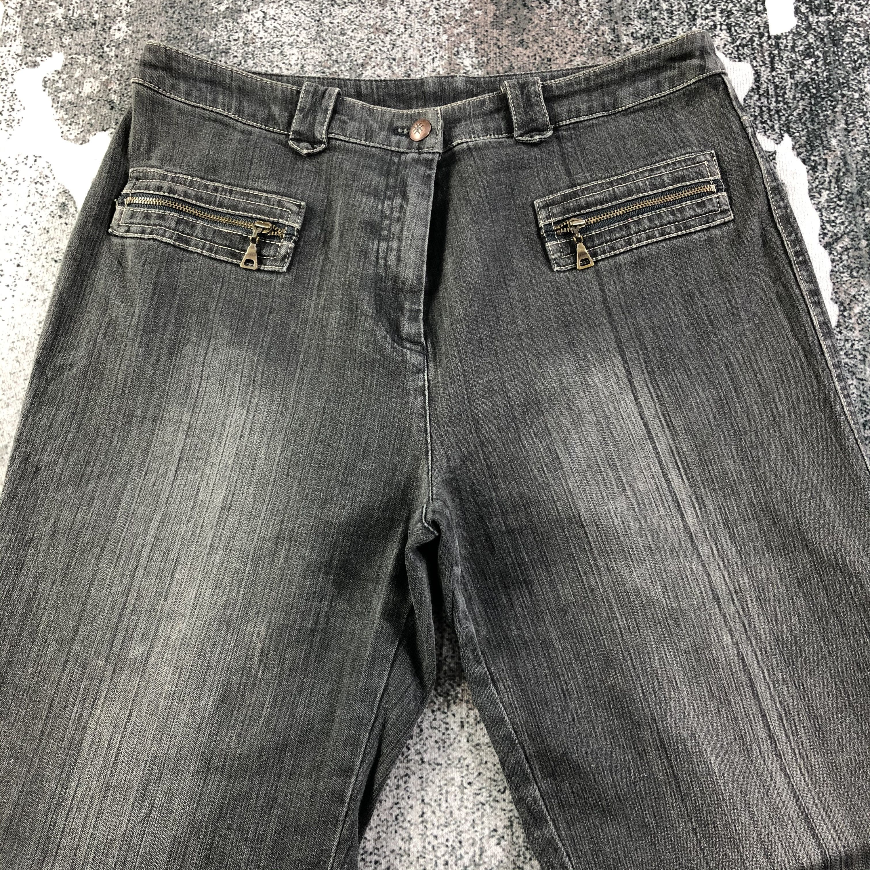 Japanese Brand Japanese Brand Givy Jeans Flare Denim KJ1529 Size US 30 / EU 46 - 3 Thumbnail