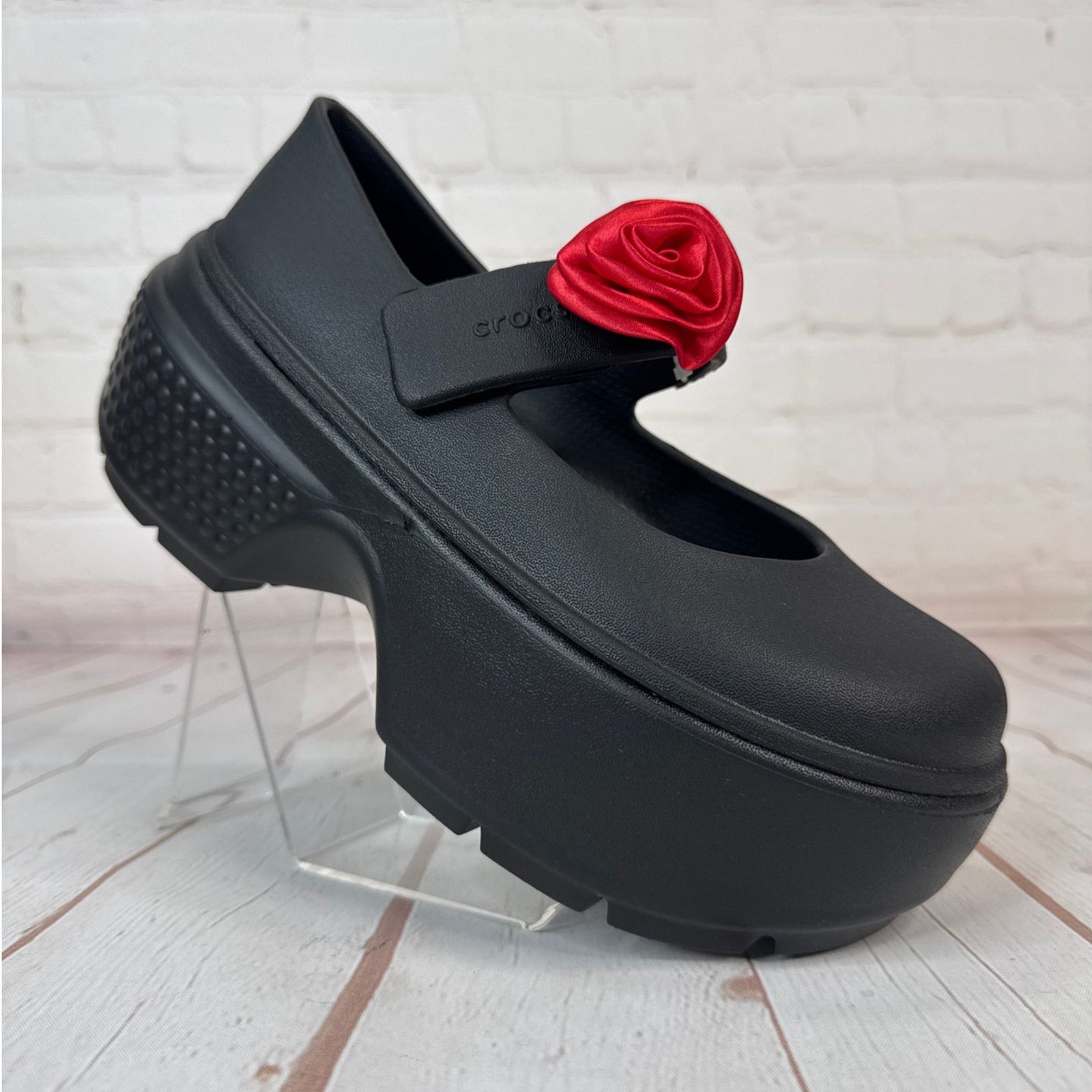 Crocs Crocs Stomp Rosette Mary Jane Rose Platform Clog M 7/W 9 Size US 9 / IT 39 - 1 Thumbnail