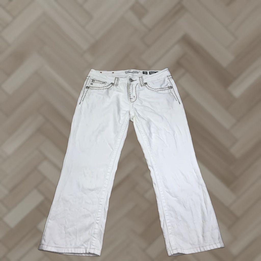 Vintage Miss Mw Signature Cuffed Capri Jeans Womens 31 White Inseam 23" Regular 31 Miss Mw Signature Cuffed Jeans White 31 Womens Capri JN Size 24" / US 00 / IT 34 - 1 Thumbnail