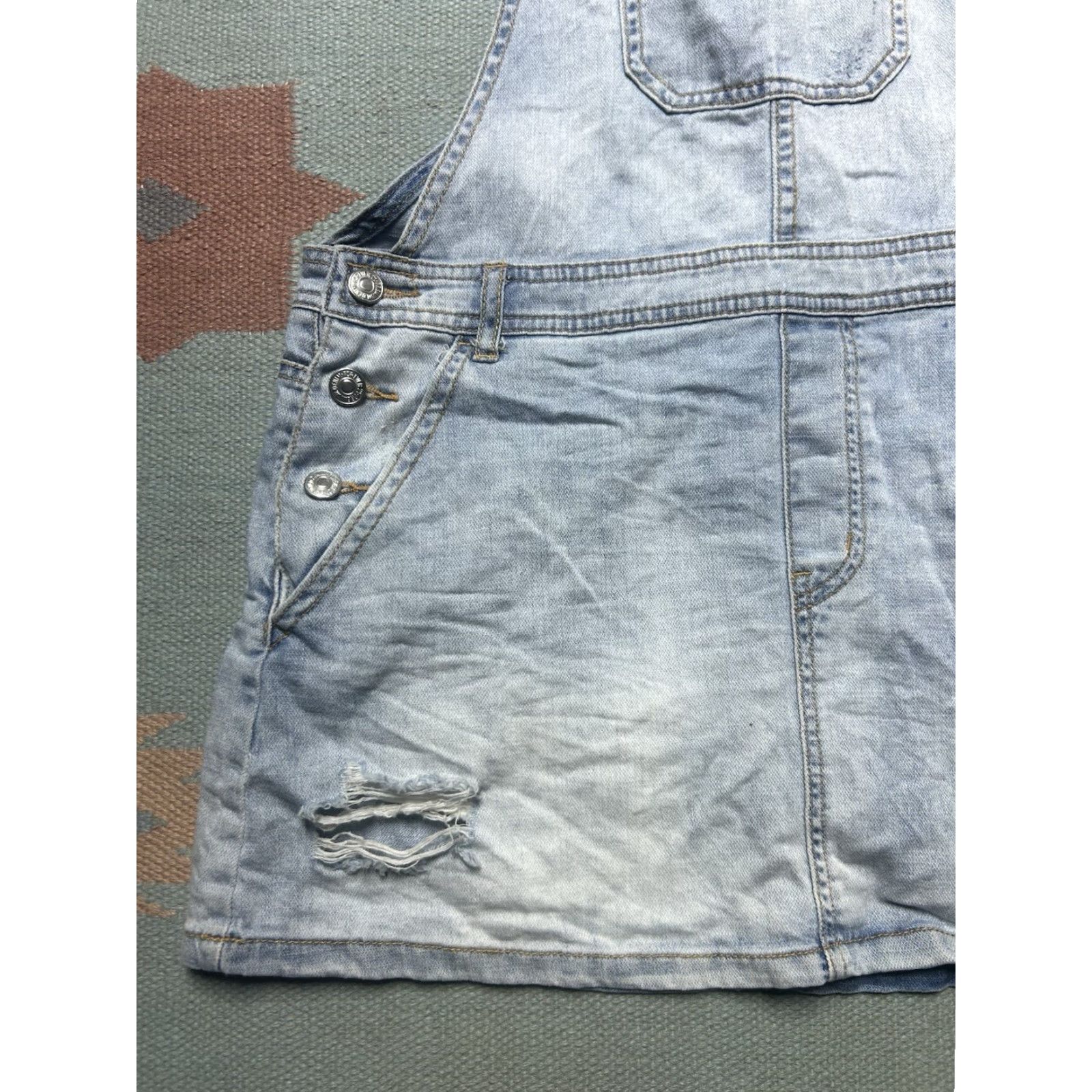 Forever 21 FOREVER 21 denim shortalls overalls skirt distressed dress jumper women’s M blue denim skirt one-piece Size M / US 6-8 / IT 42-44 - 3 Thumbnail