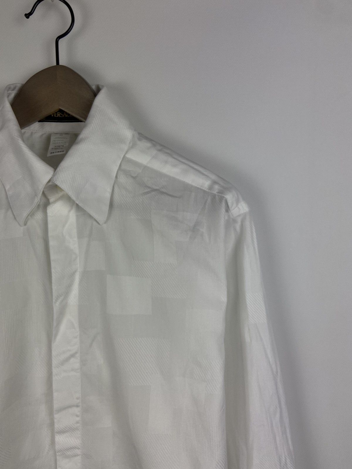 Versace Vintage Gianni Versace Luxury Geometric White Shirt Sz 48 Size US M / EU 48-50 / 2 - 3 Thumbnail