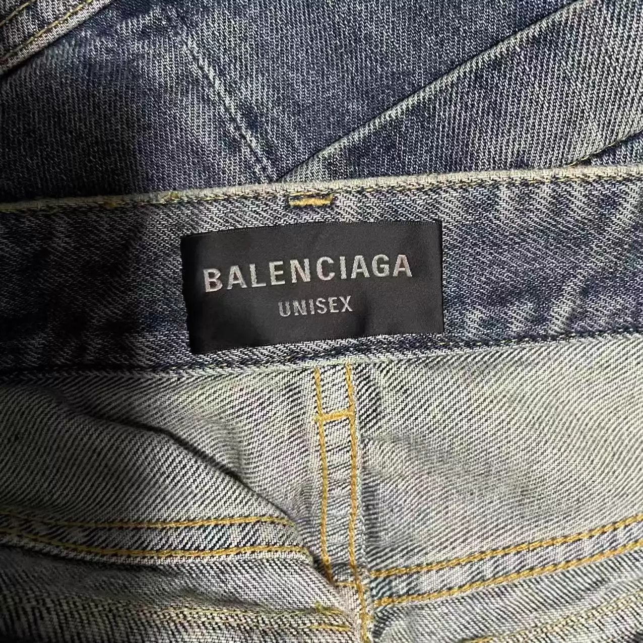 Balenciaga Balenciaga Cargo SS25 Sun-Bleached Indigo Denim Trouser Size 26" / US 2 / IT 38 - 3 Thumbnail
