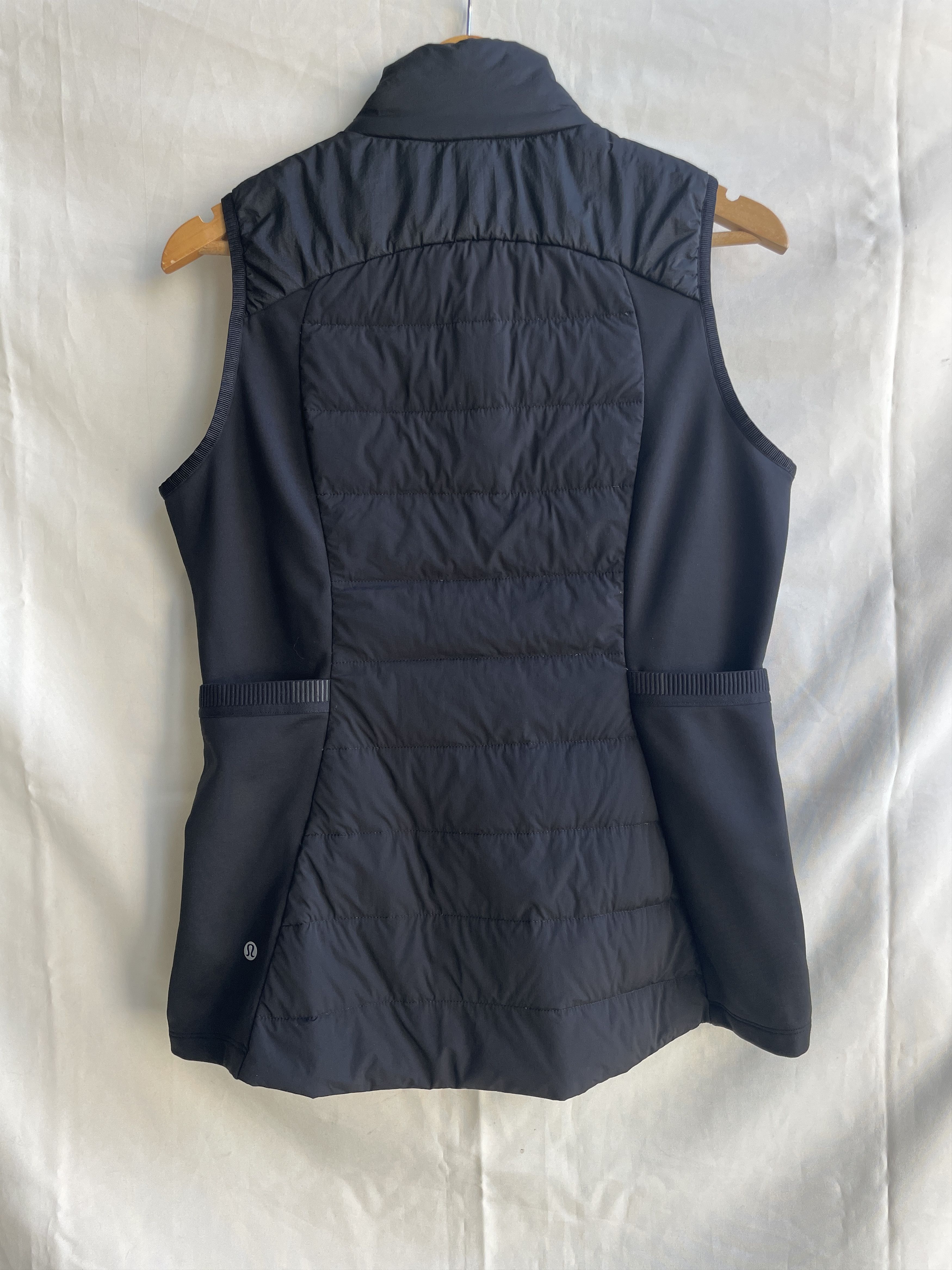 Lululemon Lululemon Womens Down for It All Goose Down Black Vest Size L / US 10 / IT 46 - 2 Thumbnail