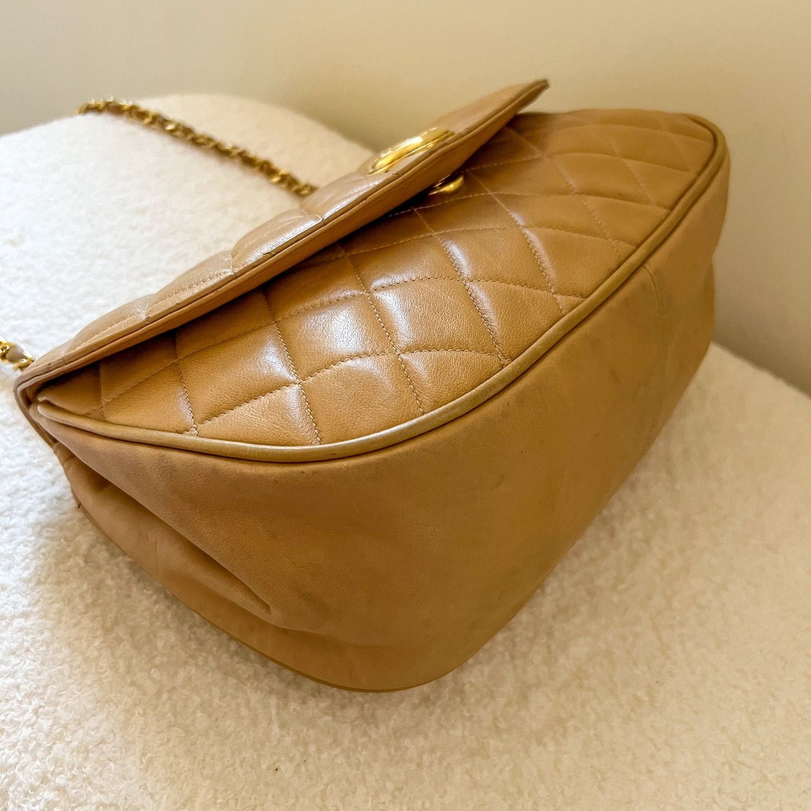 Chanel CHANEL Vintage Beige Quilted Lambskin Half Moon Flap Bag Size ONE SIZE - 5 Thumbnail