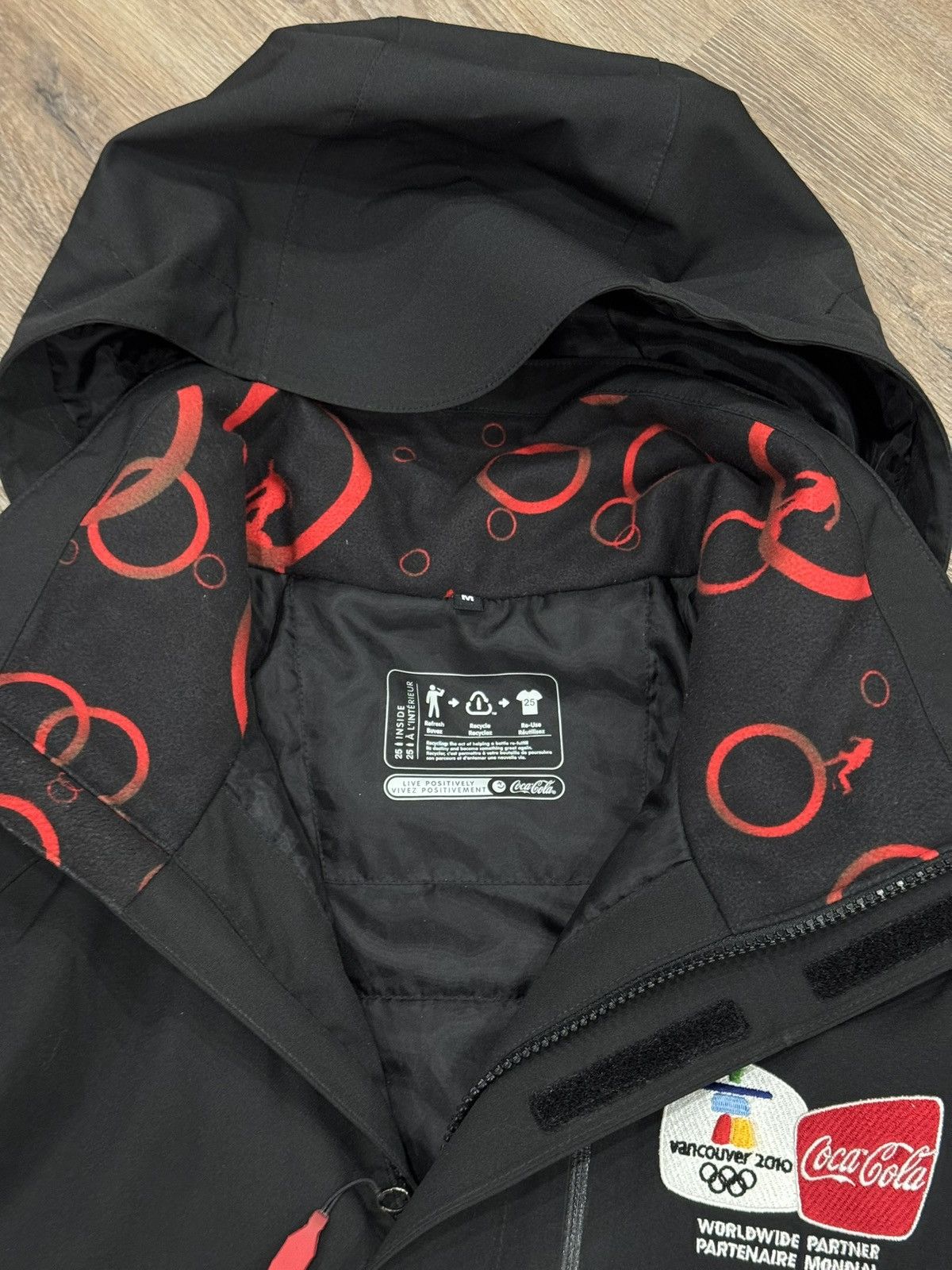 Coca Cola 2010 Winter Olympics Coca-Cola/Spyder Men's Leader Jacket Size US M / EU 48-50 / 2 - 10 Thumbnail