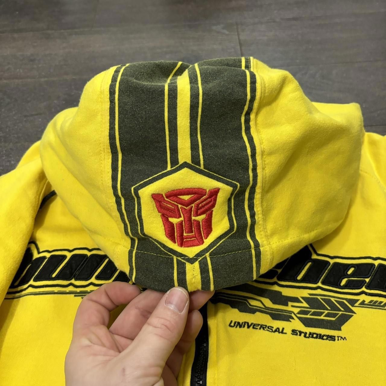 Designer vintage transformers bumble bee universal studios hoodie M Size US M / EU 48-50 / 2 - 4 Thumbnail