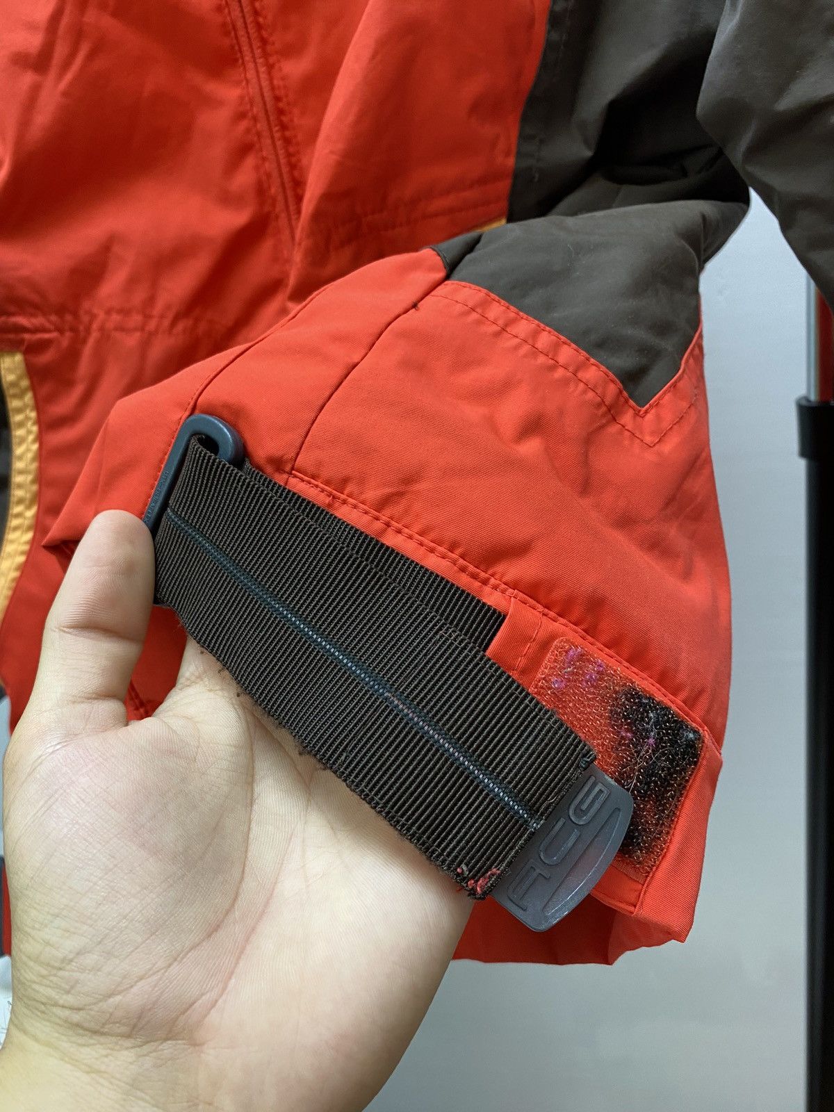 Nike ACG × Vintage Vintage Nike ACG Red Gorpcore Jacket Y2K M Size M / US 6-8 / IT 42-44 - 8 Thumbnail