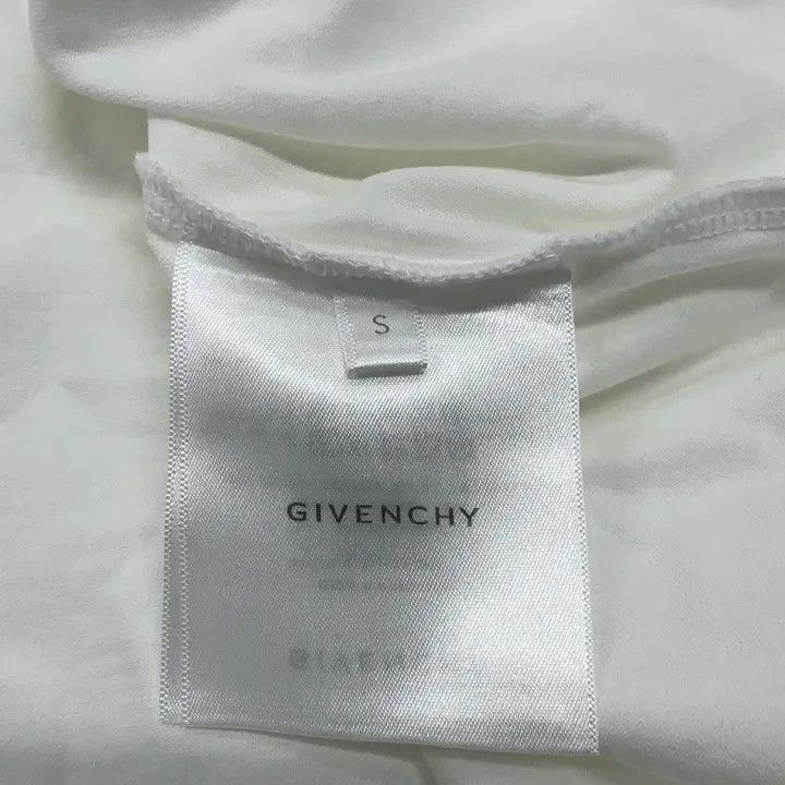 Givenchy Givenchy Givenchy SS23 Long Sleeve TShirt for Men -2507 Size US S / EU 44-46 / 1 - 4 Thumbnail