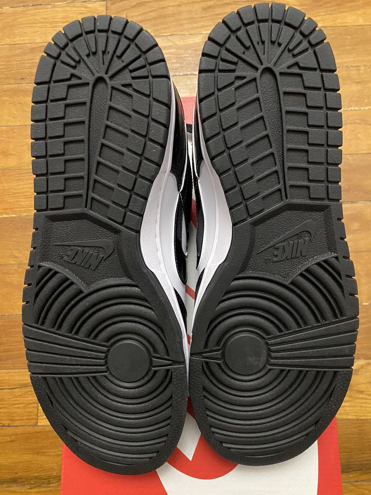 Nike Size 8.5 - Nike Dunk Low World Champs Black White US Panda Size US 8.5 / EU 41-42 - 6 Thumbnail
