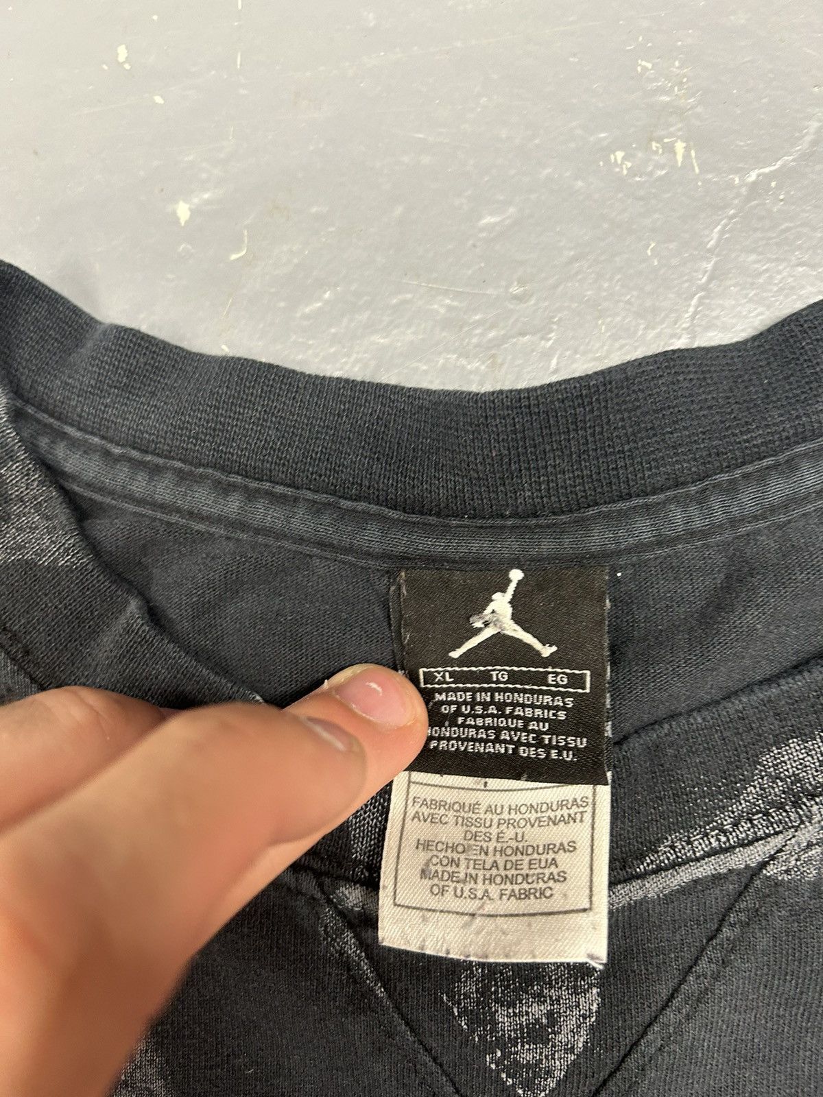 Jordan Brand × Nike × Vintage Crazy Vintage 90s Essential Black Nike Jordan AOP Tee Shirt Size US XL / EU 56 / 4 - 3 Thumbnail