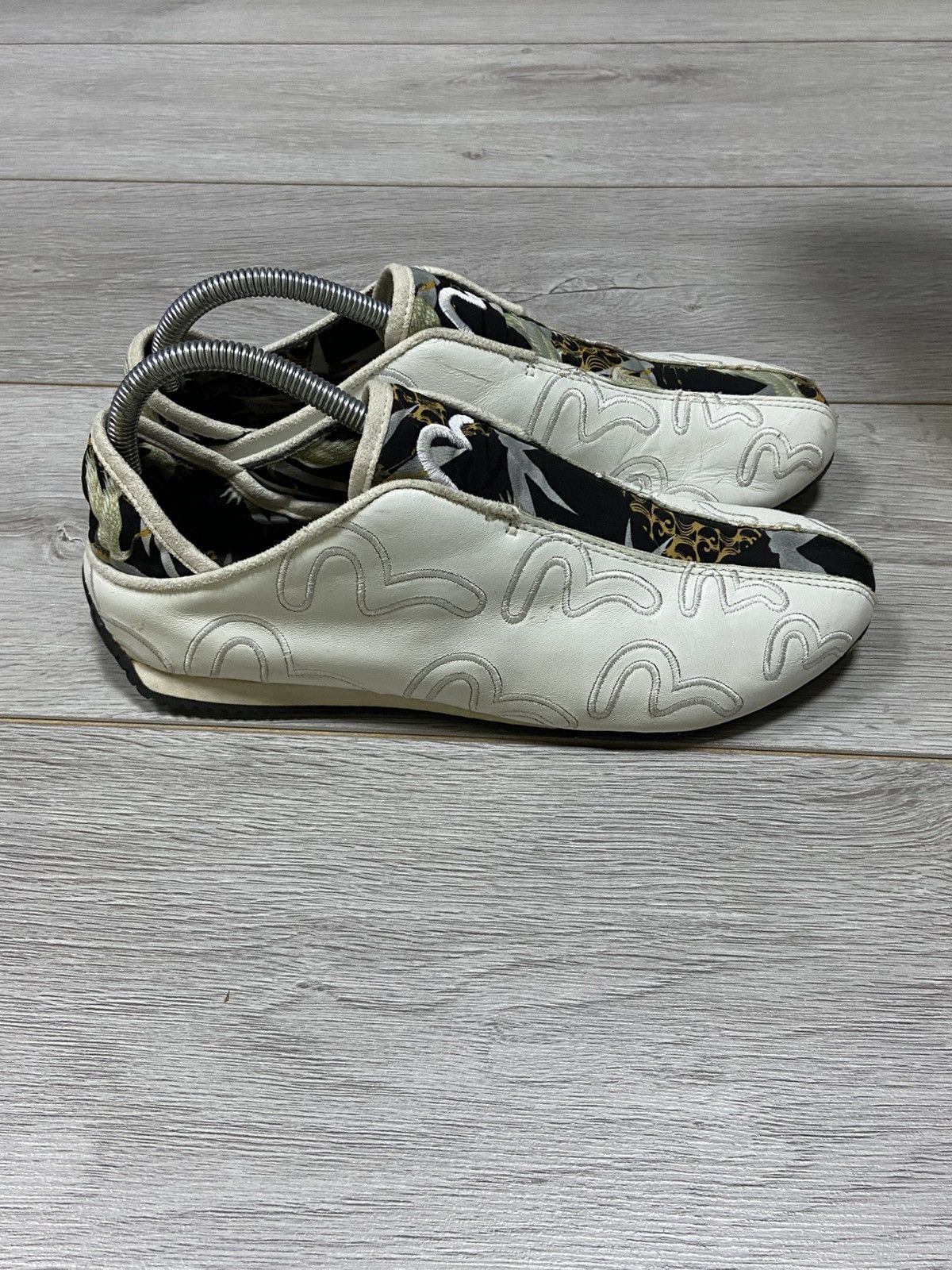 Evisu Evisu monogram big logo sneakers low top Size US 7 / EU 40 - 7 Thumbnail
