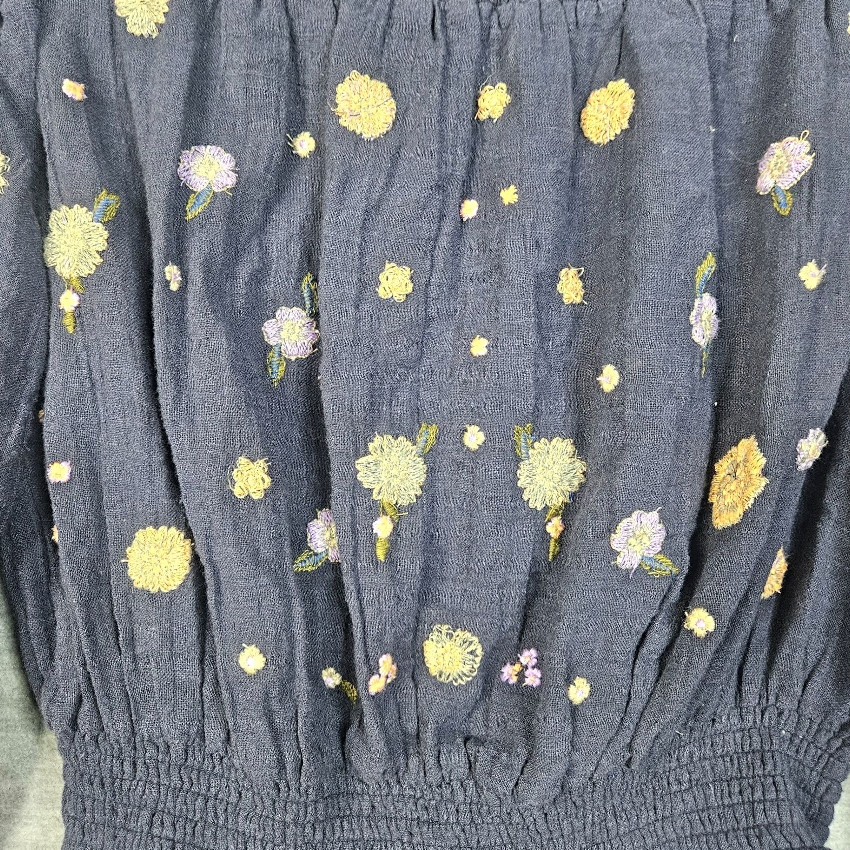 Free People Free People blouse Shirt Womens S Navy Floral Embroidered Off Shoulder Saachi Smocked Blue Cotton Blend Top Size S Size S / US 4 / IT 40 - 3 Thumbnail