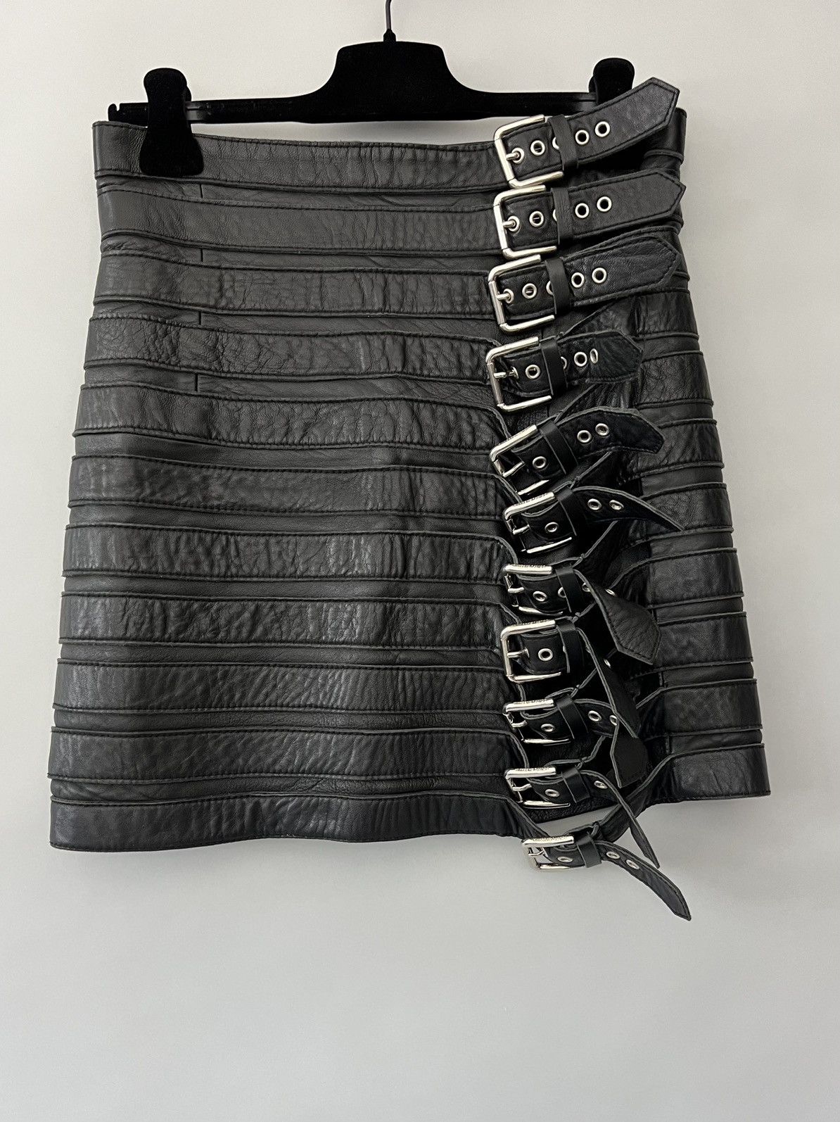 Dolce & Gabbana SS03 Dolce & Gabbana ‘Sex’ Leather Belt Skirt Size 30" / US 8 / IT 44 - 6 Thumbnail