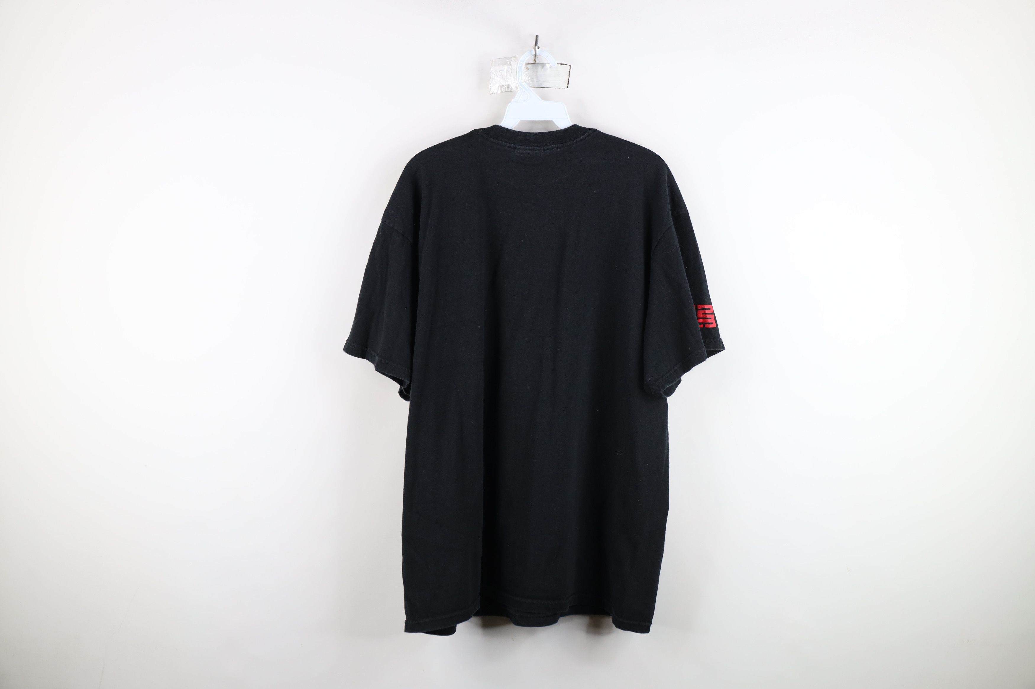 Nike Vintage Nike Lebron James University Basketball T-Shirt Size US L / EU 52-54 / 3 - 12 Thumbnail