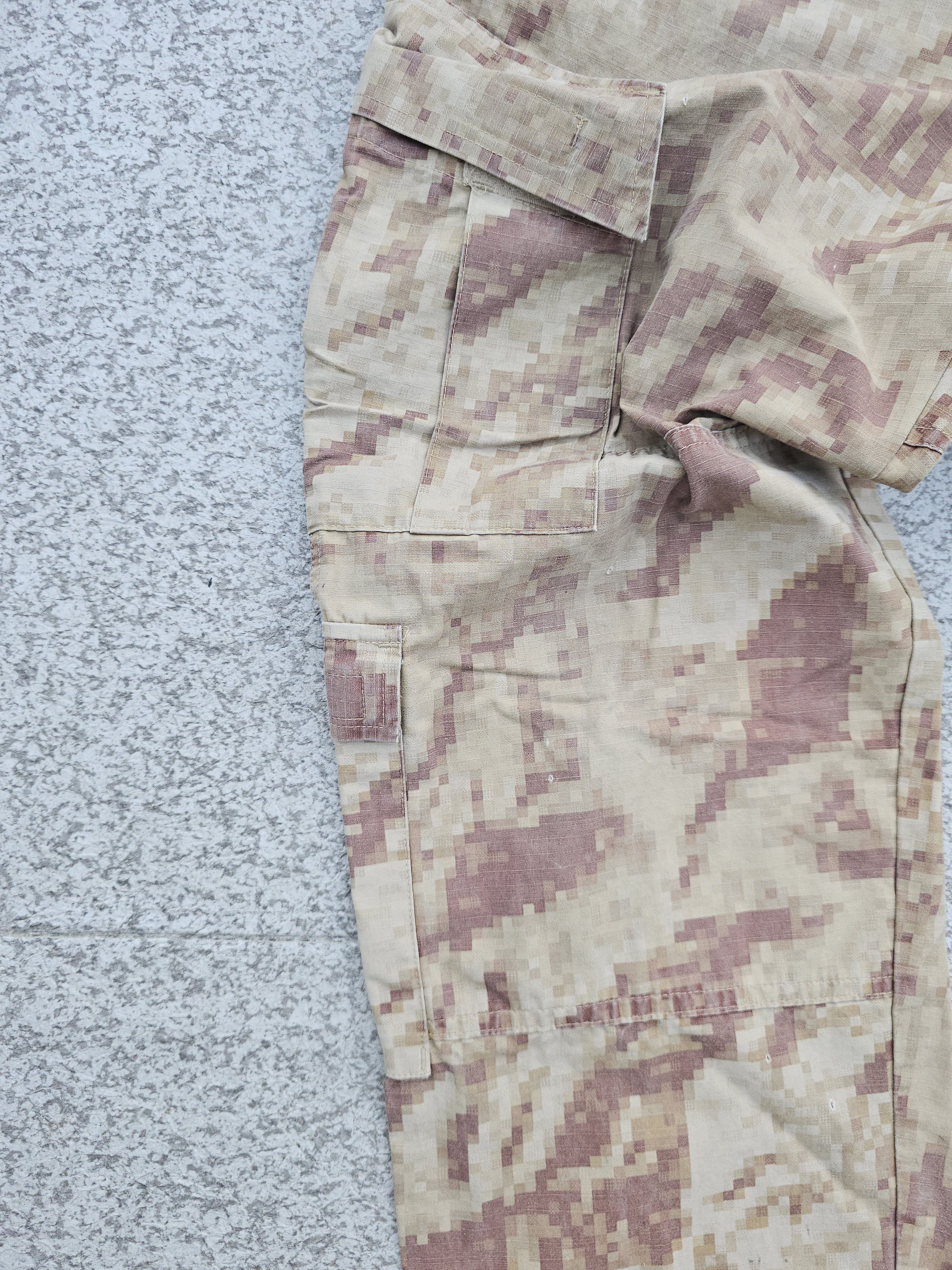 Vintage Crazy Vintage Desert Digital Camo Pants Size US 36 / EU 52 - 6 Thumbnail