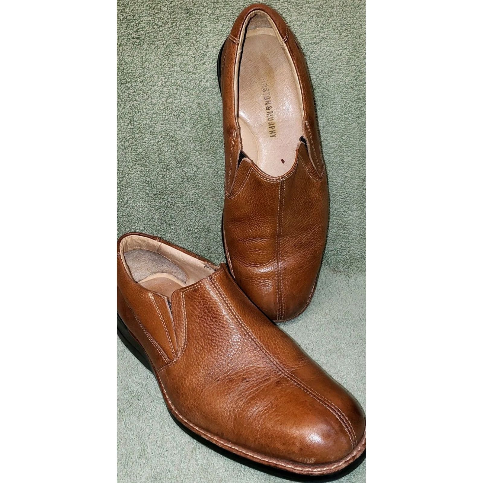 Johnston & Murphy Johnston & Murphy Men's Casual Loafers Size 10M Light Brown Smooth Toe Brown Loafer M Arch Support Cushioned Casual Shoes Size US 10 / EU 43 - 2 Thumbnail