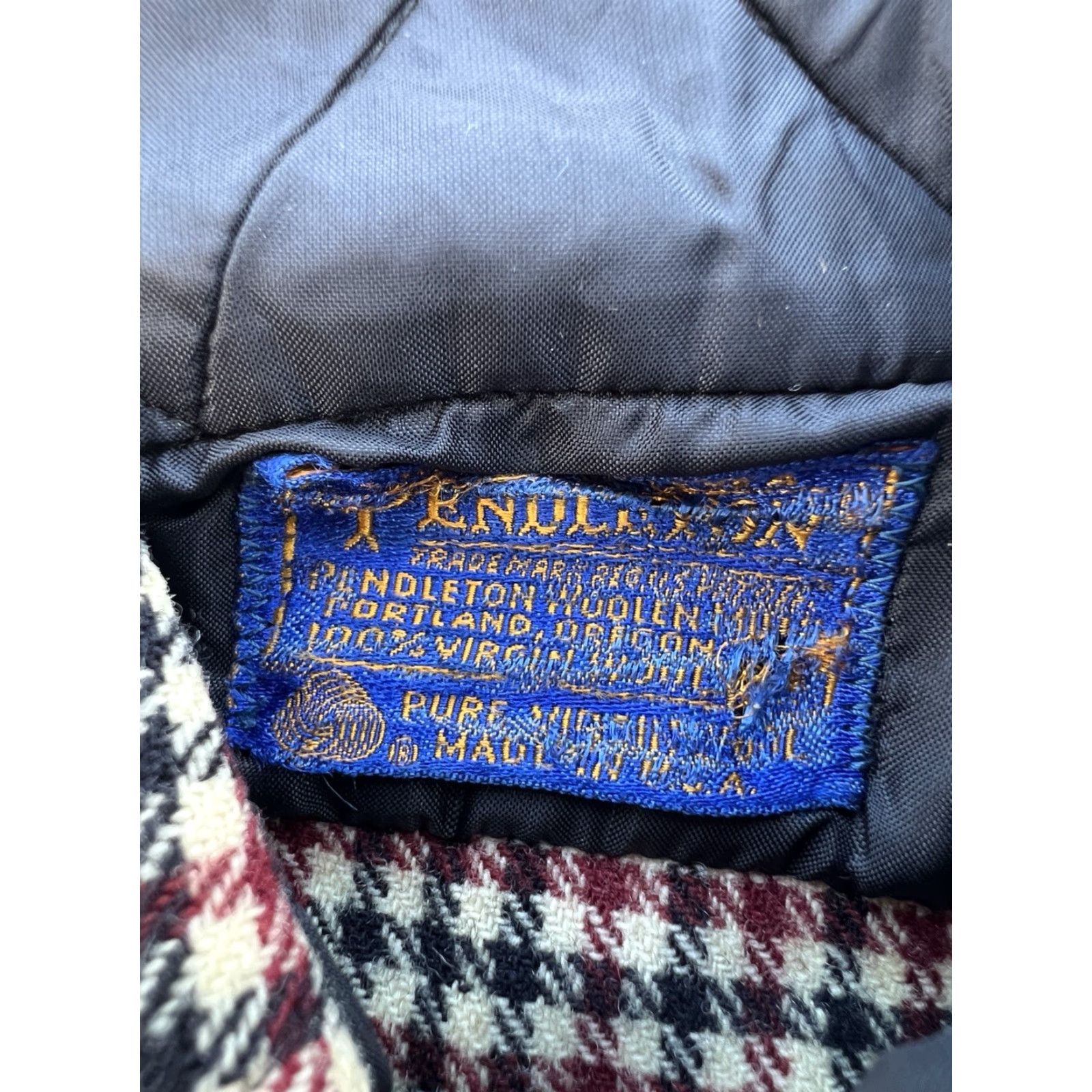 Pendleton VINTAGE Pendleton Houndstooth Plaid 100% Wool Flannel Shirt Medium Men Button-Up Size US M / EU 48-50 / 2 - 2 Thumbnail
