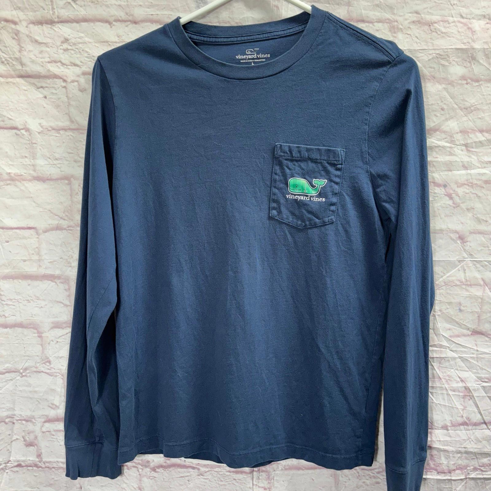 Vineyard Vines Vineyard Vines Men's Long Sleeve Whale Logo T-Shirt Boys XL Size US XL / EU 56 / 4 - 1 Thumbnail