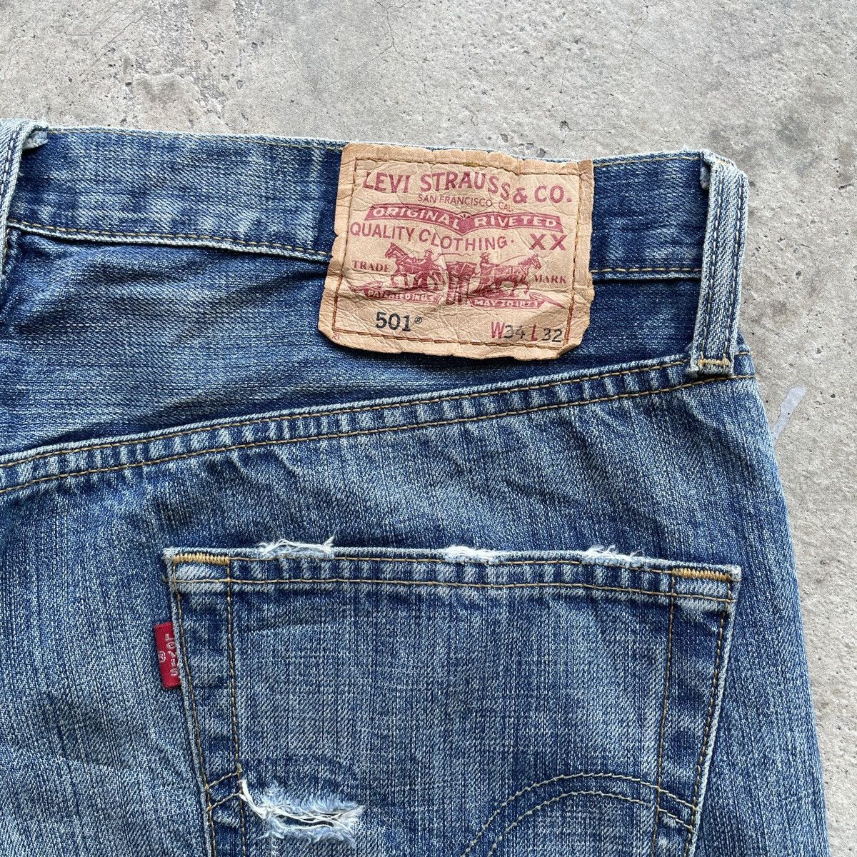 Levi's Vintage Levi’s 501 Distressed Jeans Pants Denim Faded W34 Size US 34 / EU 50 - 10 Thumbnail