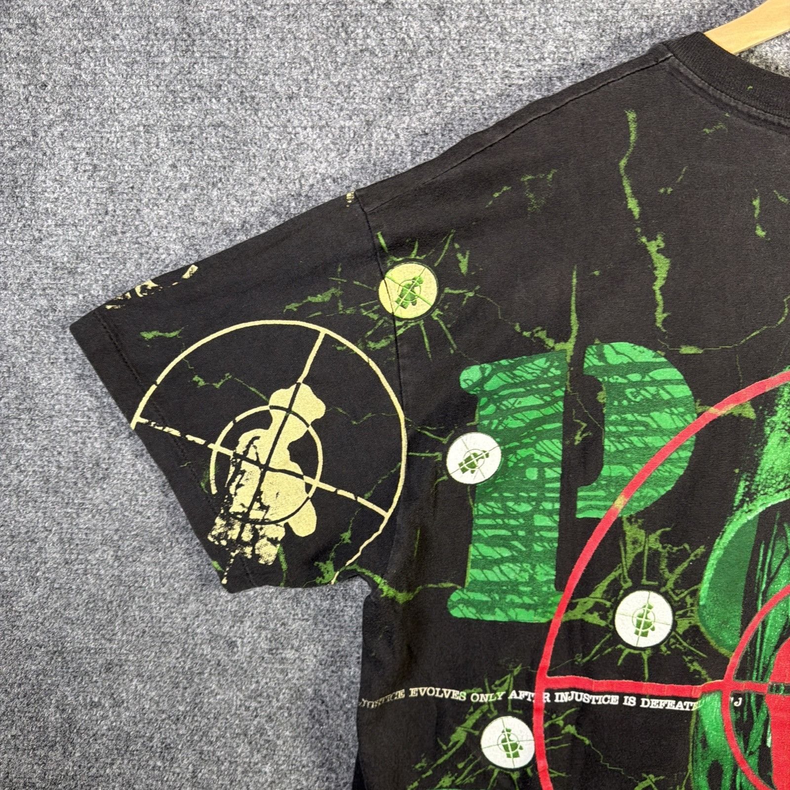 Band Tees Vintage Public Enemy Shirt Mens XL Black 90s AOP Skull Rare Size US XL / EU 56 / 4 - 13 Thumbnail