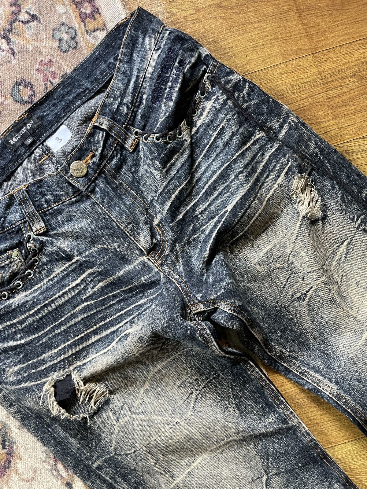 Japanese Brand × LOWBOX LowBox Distressed denim jeans with a bold Size US 34 / EU 50 - 8 Thumbnail