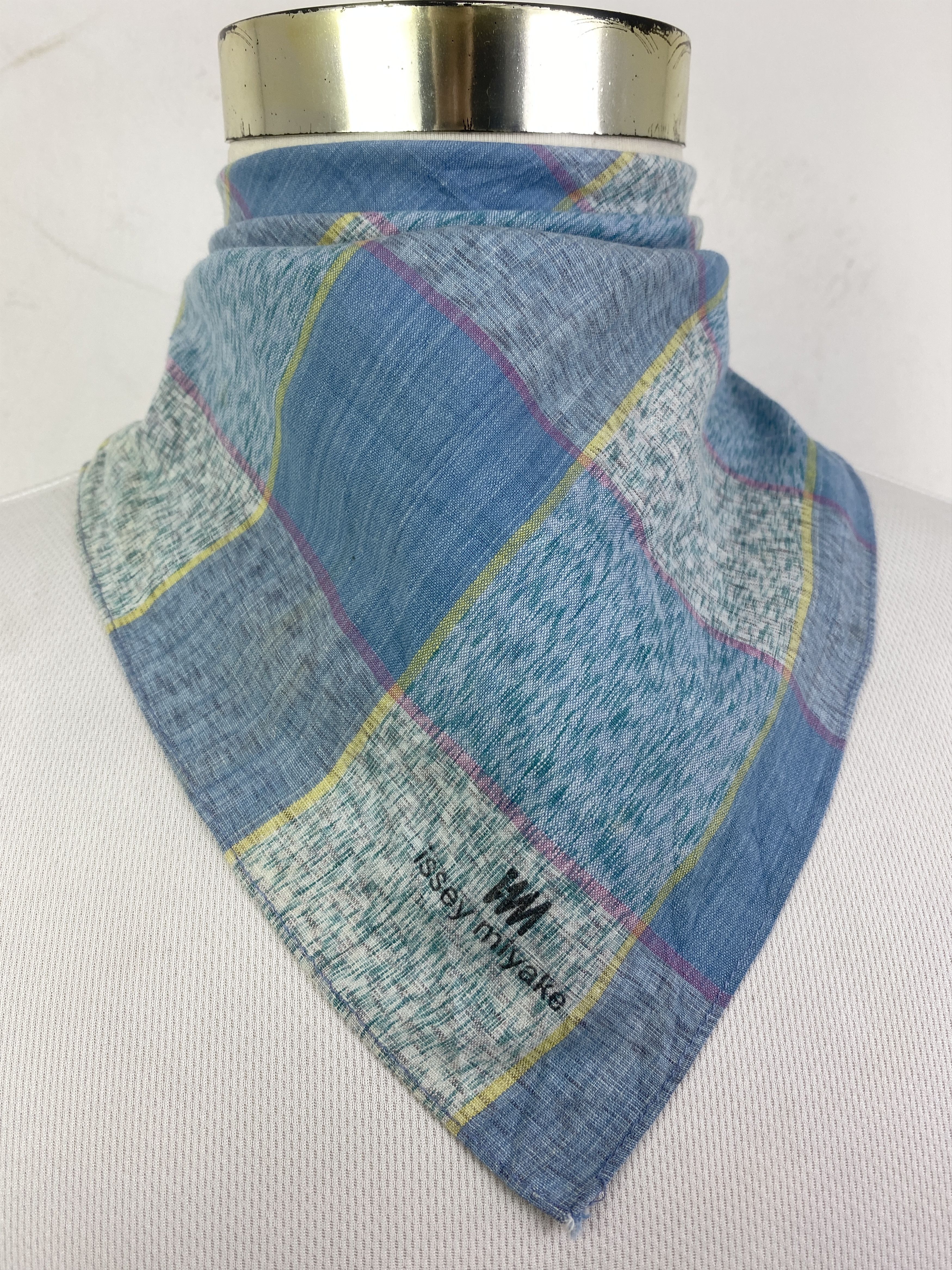 Issey Miyake Vintage Issey Miyake Handkerchief / Neckerchief HKC0808 Size ONE SIZE - 2 Thumbnail
