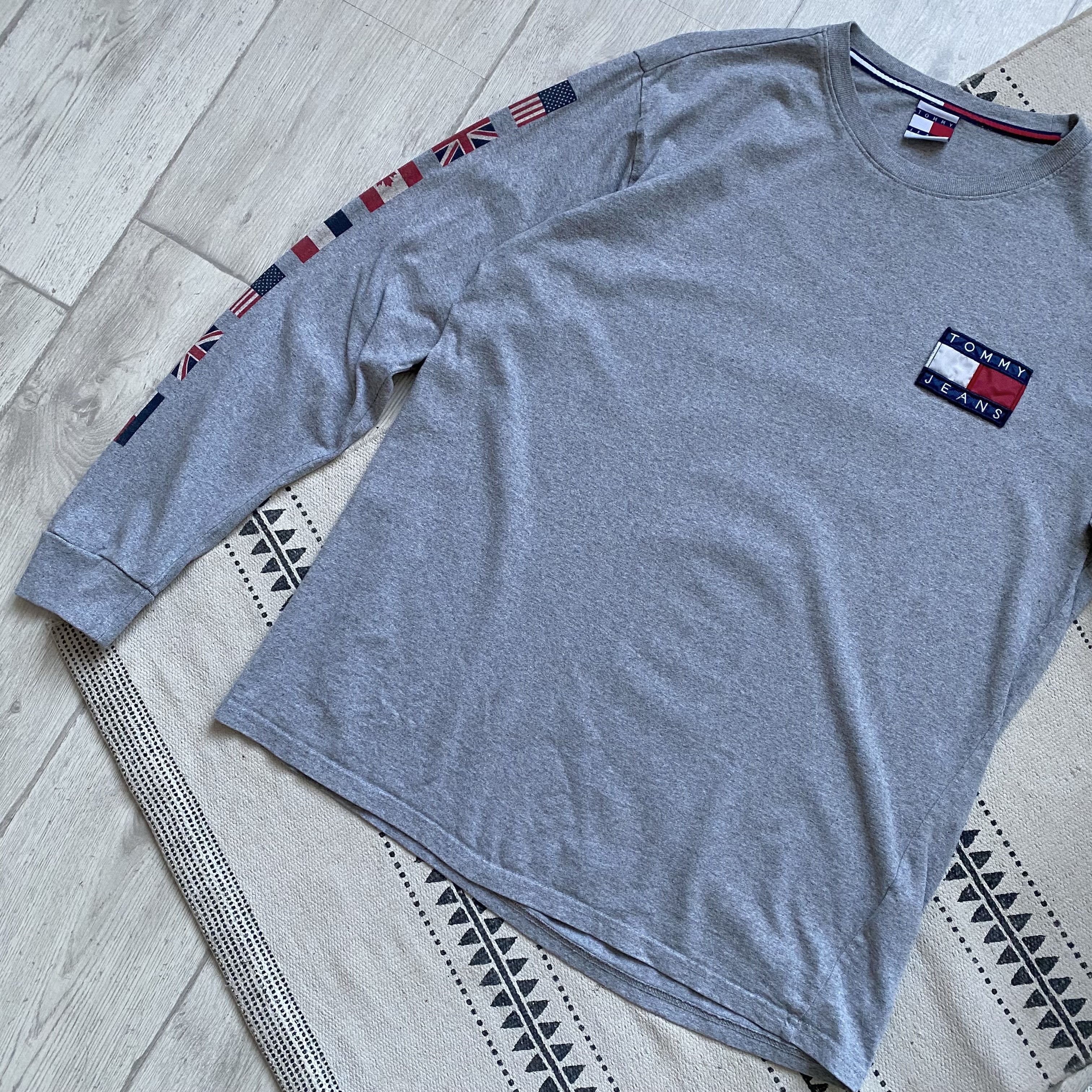 Tommy Hilfiger 🇺🇸 Vintage Tommy Hilfiger USA Flag Logo Longsleeve Size US L / EU 52-54 / 3 - 8 Thumbnail