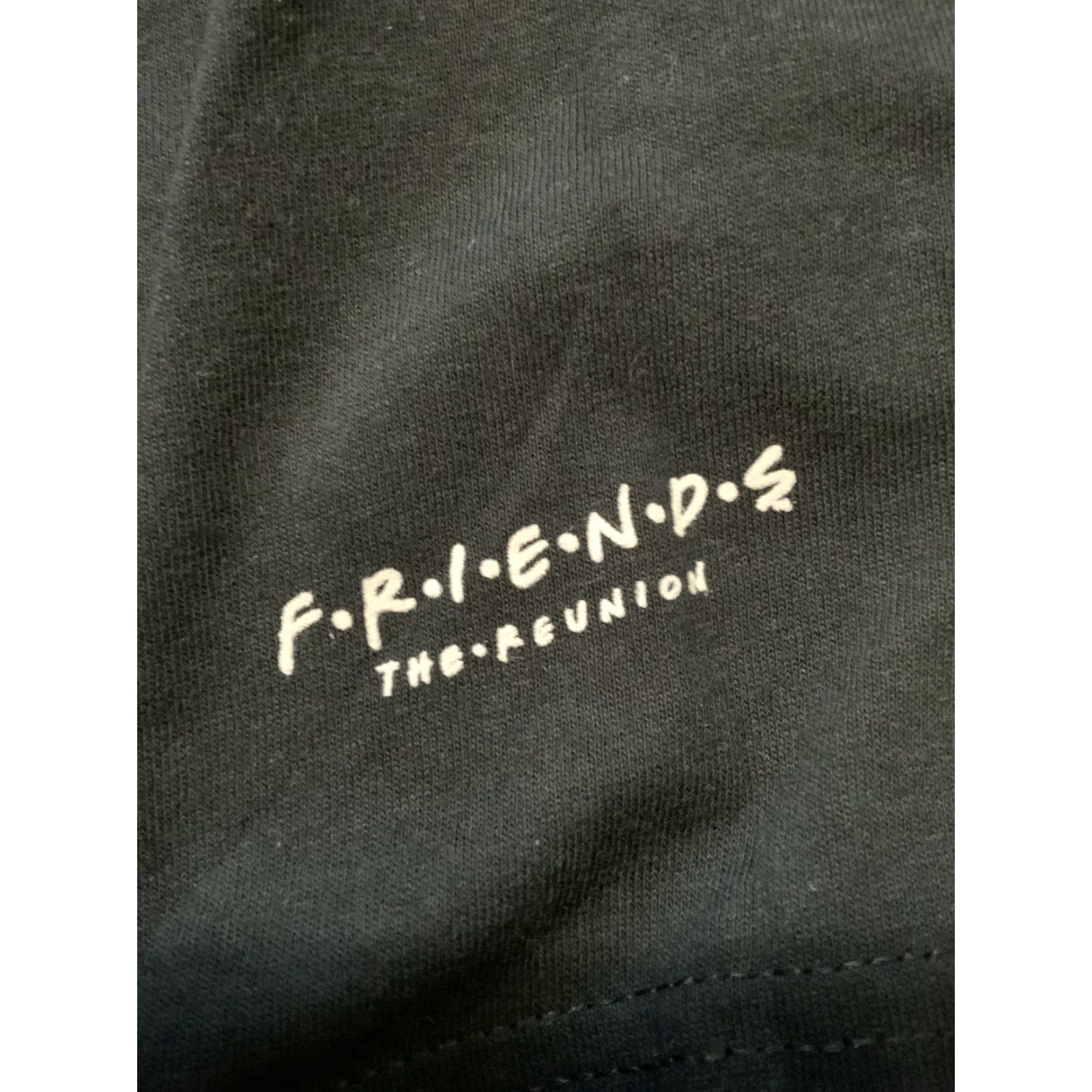 Port & Company VINTAGE Friends The Reunion Cast Collection Pivot Graphic Black T-Shirt Sz. M Mens Shirts M Black Friends Pivot Graphic"} Size US M / EU 48-50 / 2 - 6 Thumbnail