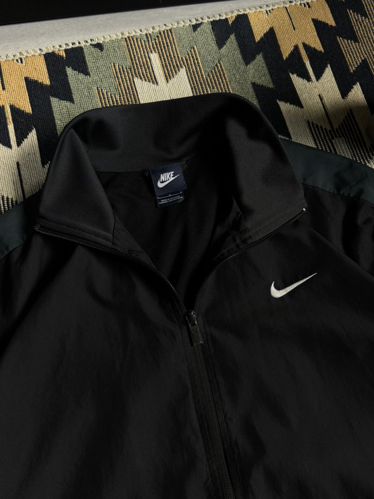 Nike Vintage Nike Nylon Drill Y2K Swoosh Jacket Size US L / EU 52-54 / 3 - 6 Thumbnail