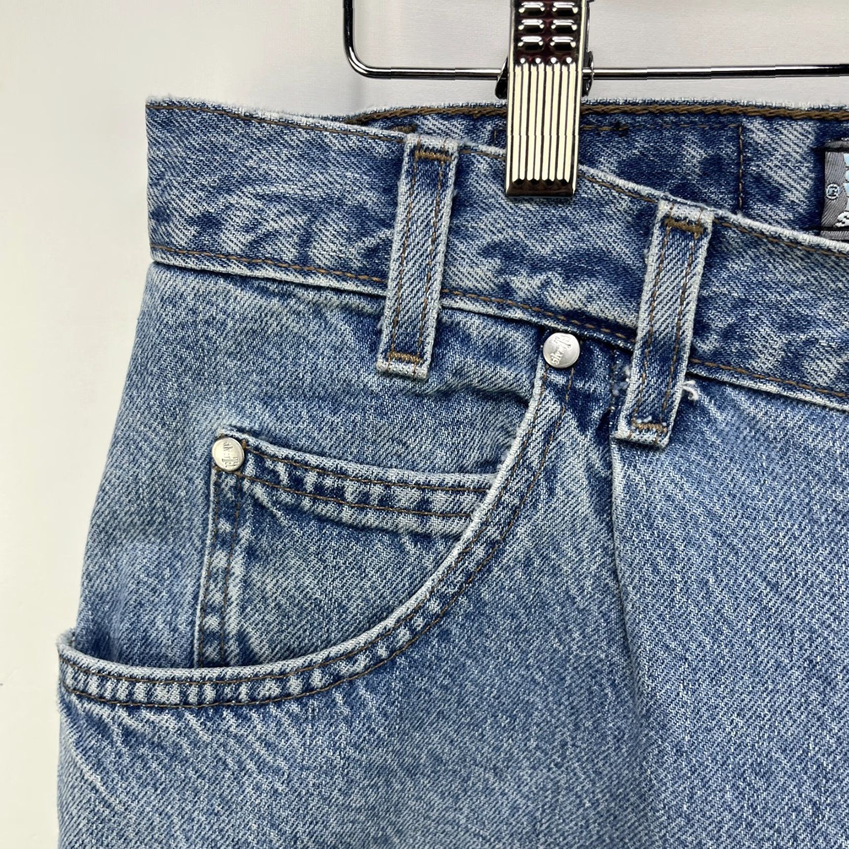 Levi's VINTAGE Levi's Silvertab Jeans Baggy Pleated 34 x 34 90s Wide-Leg Men Denim Blue Cotton 5-Pocket Size US 34 / EU 50 - 7 Thumbnail