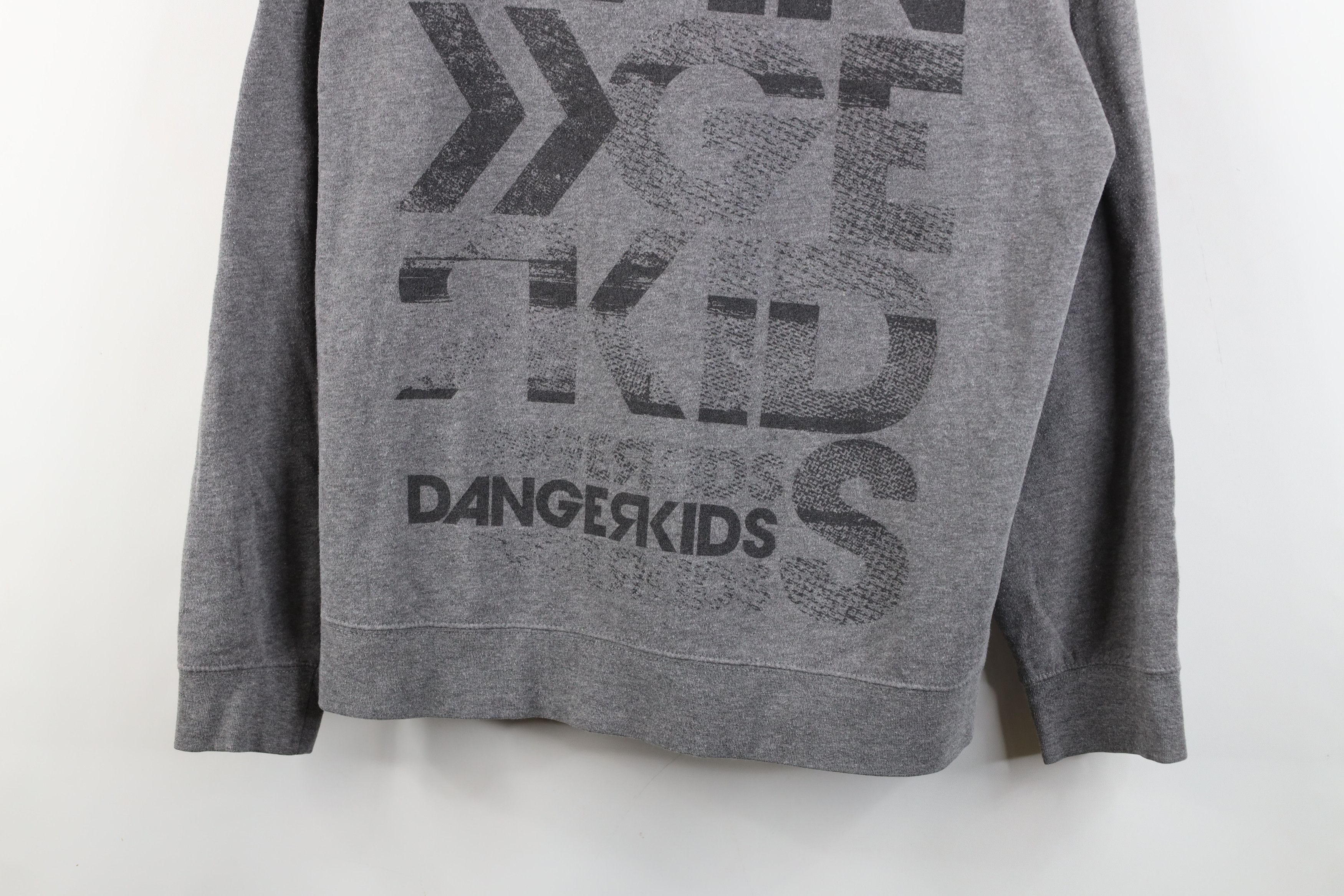 Vintage Vintage Y2K Spell Nu Metalcore Dangerkids Band Sweatshirt Size US L / EU 52-54 / 3 - 3 Thumbnail