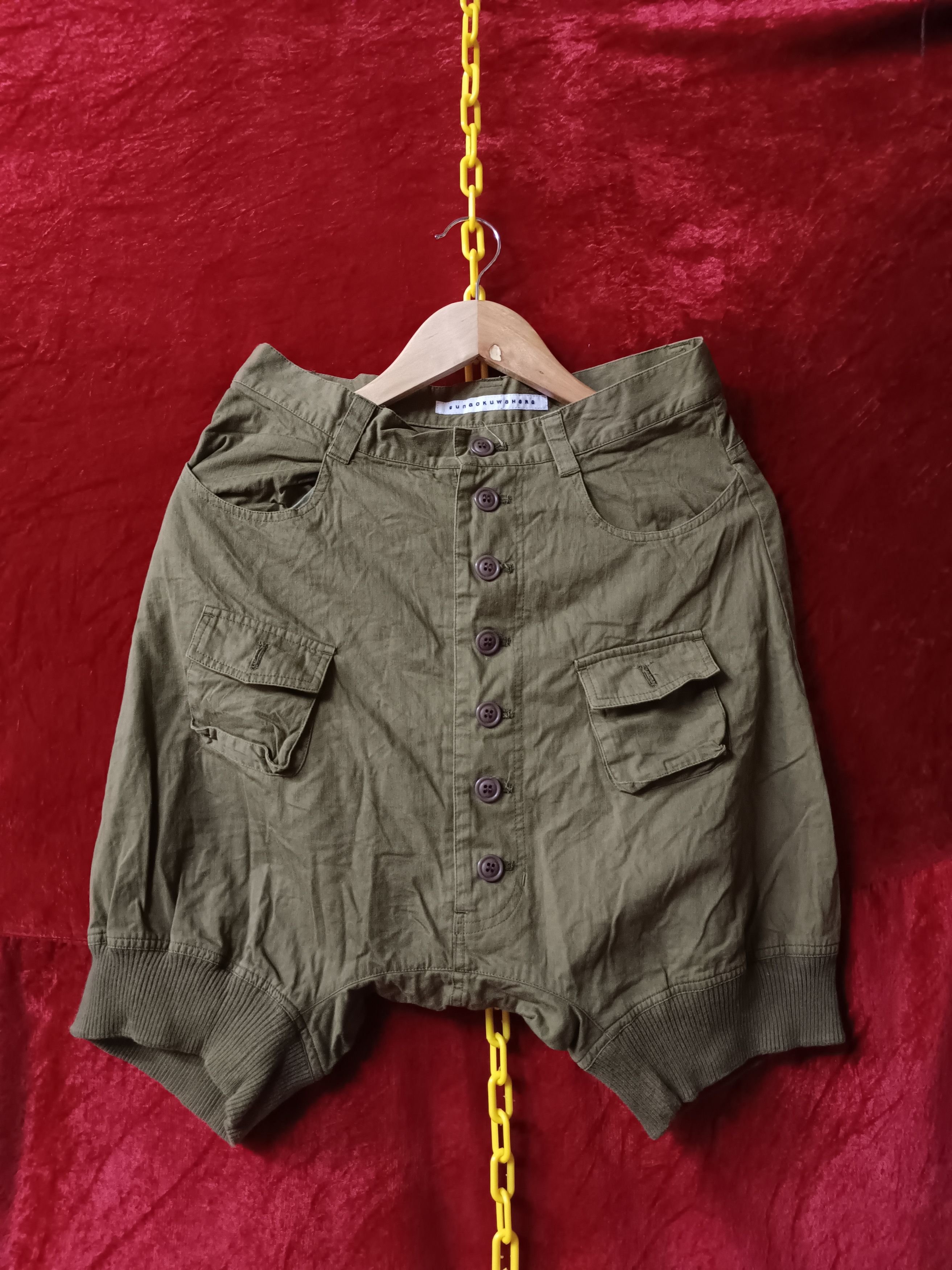 Issey Miyake × Japanese Brand Sunaokuwahara Clown Sweat Short Pants Size US 29 - 16 Thumbnail