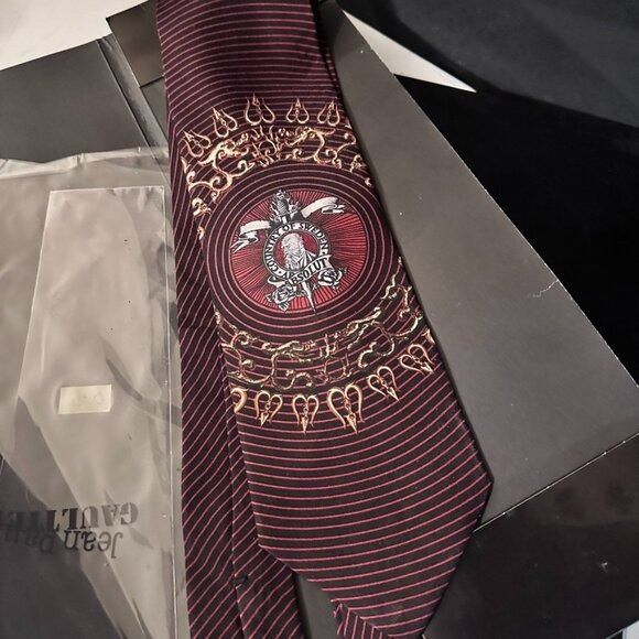 Jean Paul Gaultier Jean Paul Gaultier Absolut Sweden Silk NWT Tie RARE Maroon R Size ONE SIZE - 2 Thumbnail