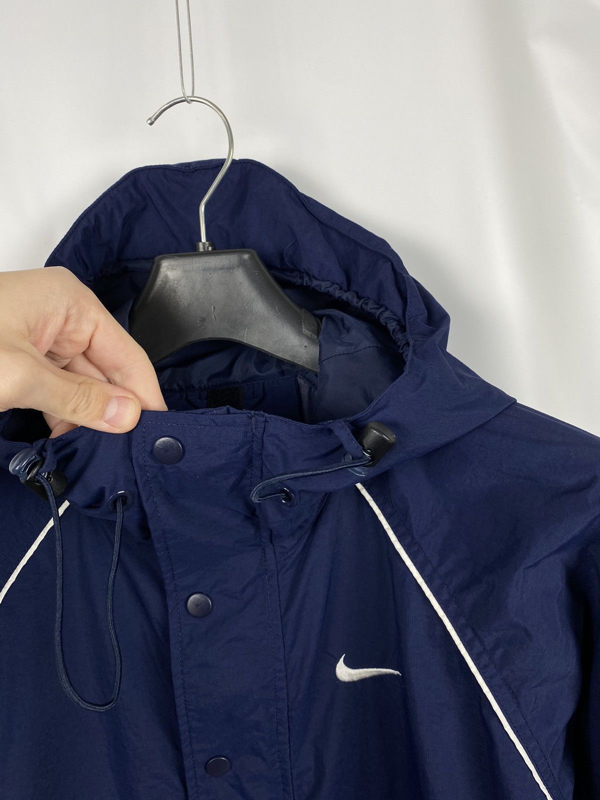 Nike × Vintage Nike Vintage Windbreaker Hooded Jacket size S Size US S / EU 44-46 / 1 - 5 Thumbnail