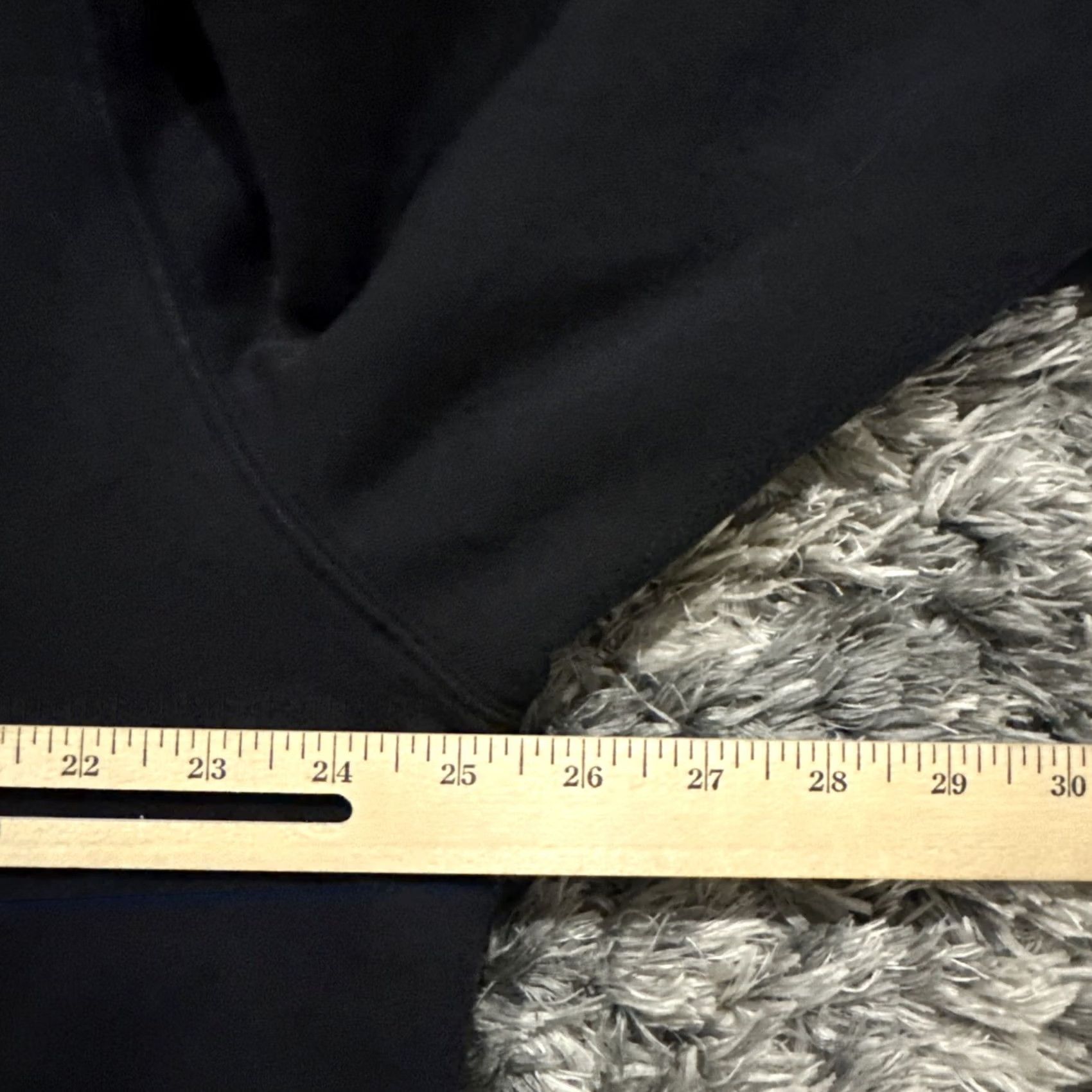 Aeropostale VINTAGE Aeropostale Hoodie Men’s Size XL Black Long Sleeve HOLE Graphic Center Size US XL / EU 56 / 4 - 6 Thumbnail