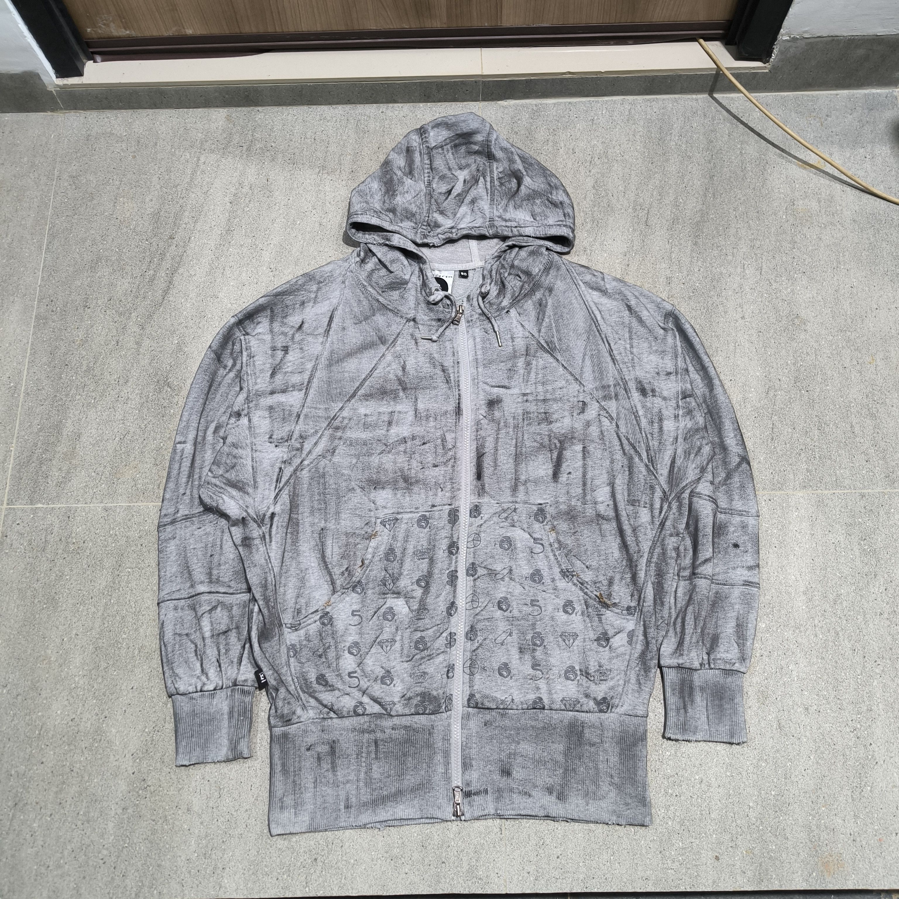 Fubu Fubu distressed dirty hoodie Size M / US 6-8 / IT 42-44 - 2 Thumbnail