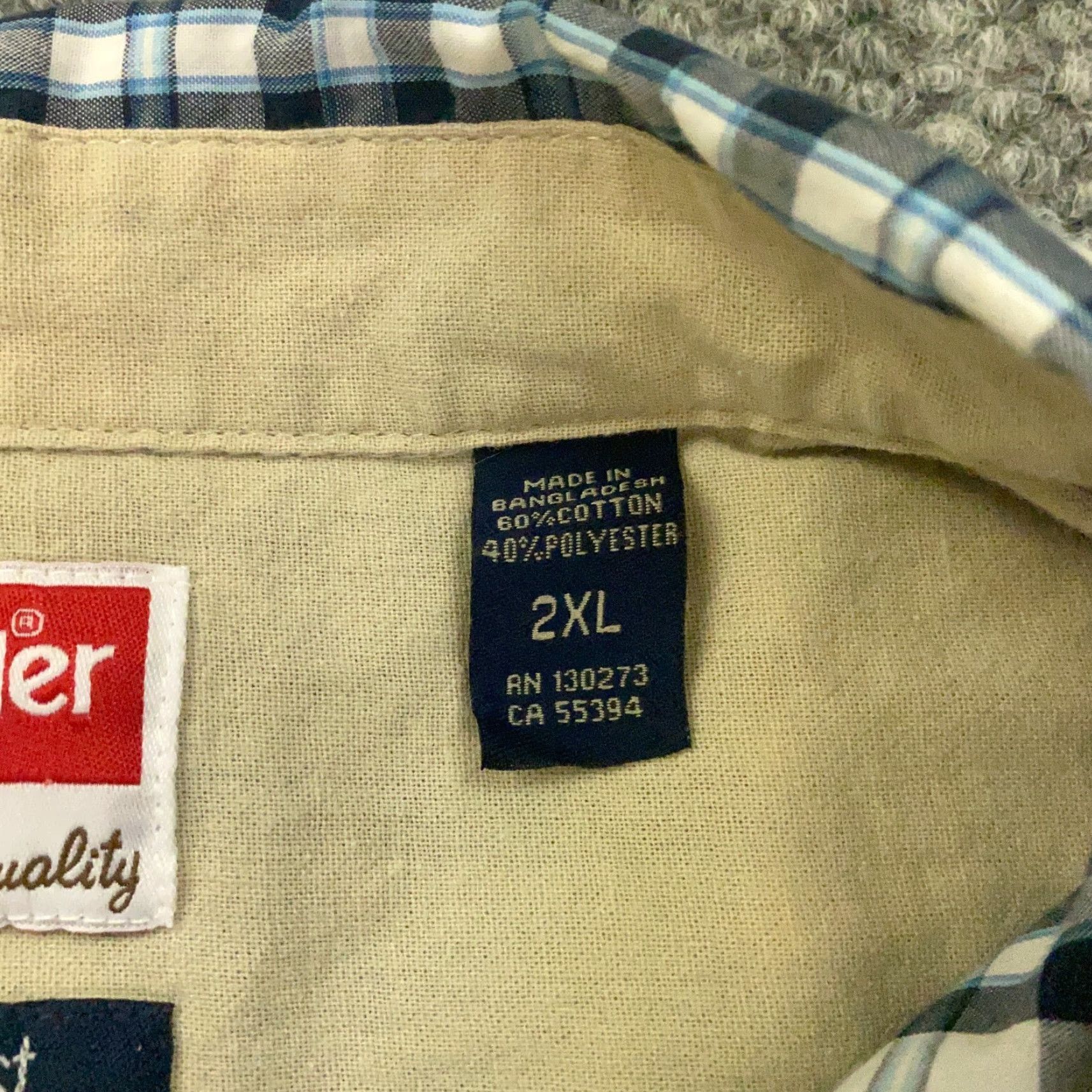 Wrangler Wrangler Shirt 2XL Men Blue Plaid Button-Up Short Sleeve Wrinkle Resistant Wrangler Mens Shirt 2XL Blue Plaid Button-Up Short Sleeve Wrinkle Resistant Size US XXL / EU 58 / 5 - 5 Thumbnail