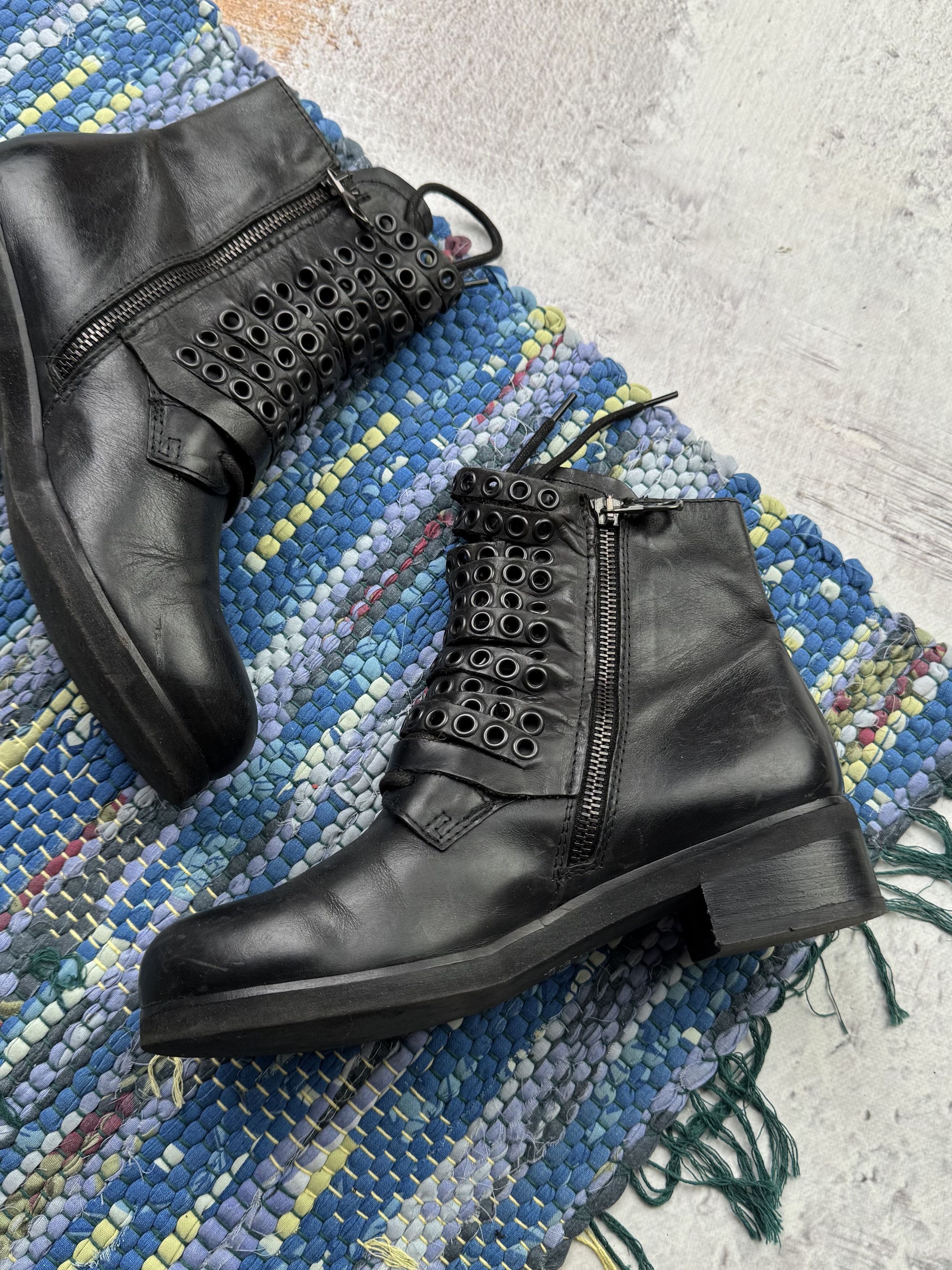 If Six Was Nine Vintage Leather Boots With Straps D15 A780(629) Size US 8 / IT 38 - 7 Thumbnail