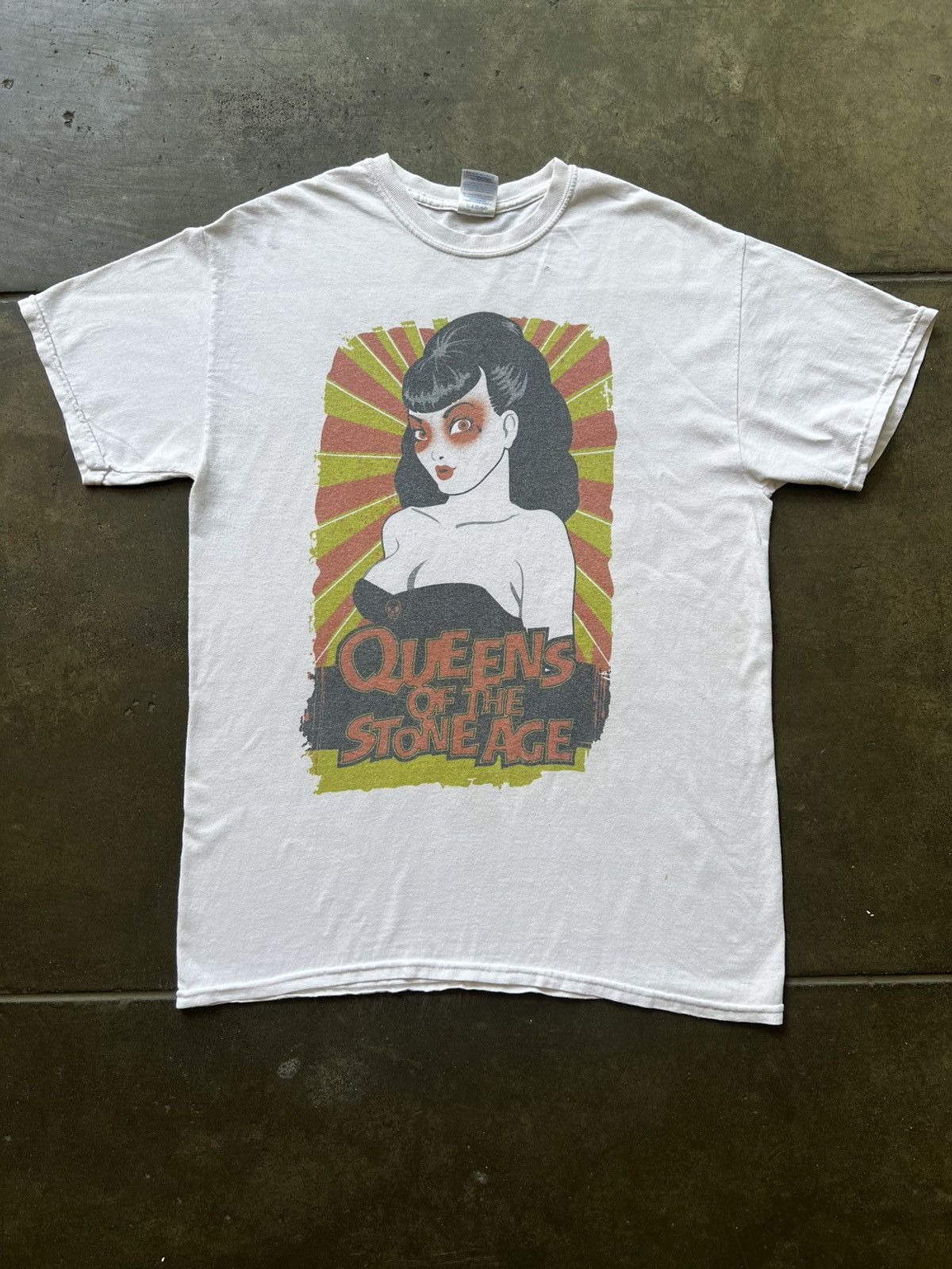 Vintage VTG 2008 Queens of The Stone Age Band Tour Tee Shirt Kozik Size US M / EU 48-50 / 2 - 1 Thumbnail