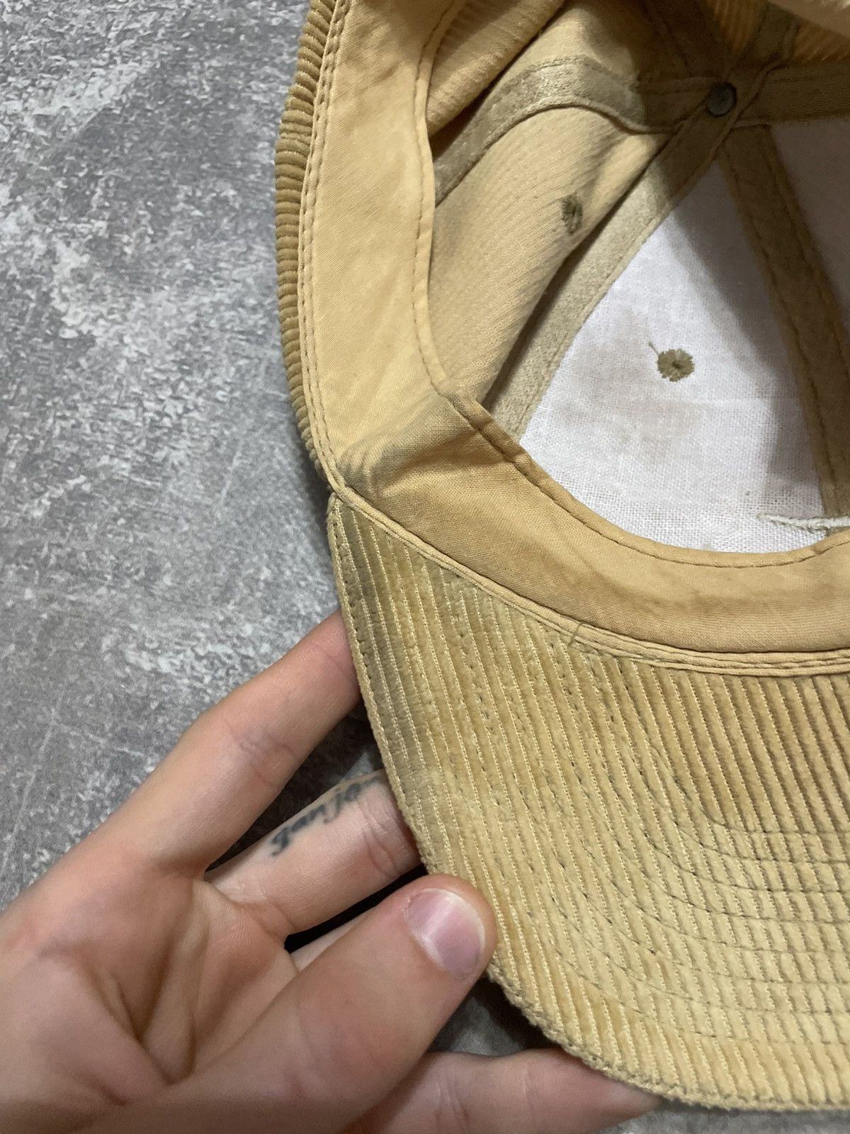 Nike × Vintage Vintage Nike Baige Velvet Y2K Cap Size ONE SIZE - 6 Thumbnail