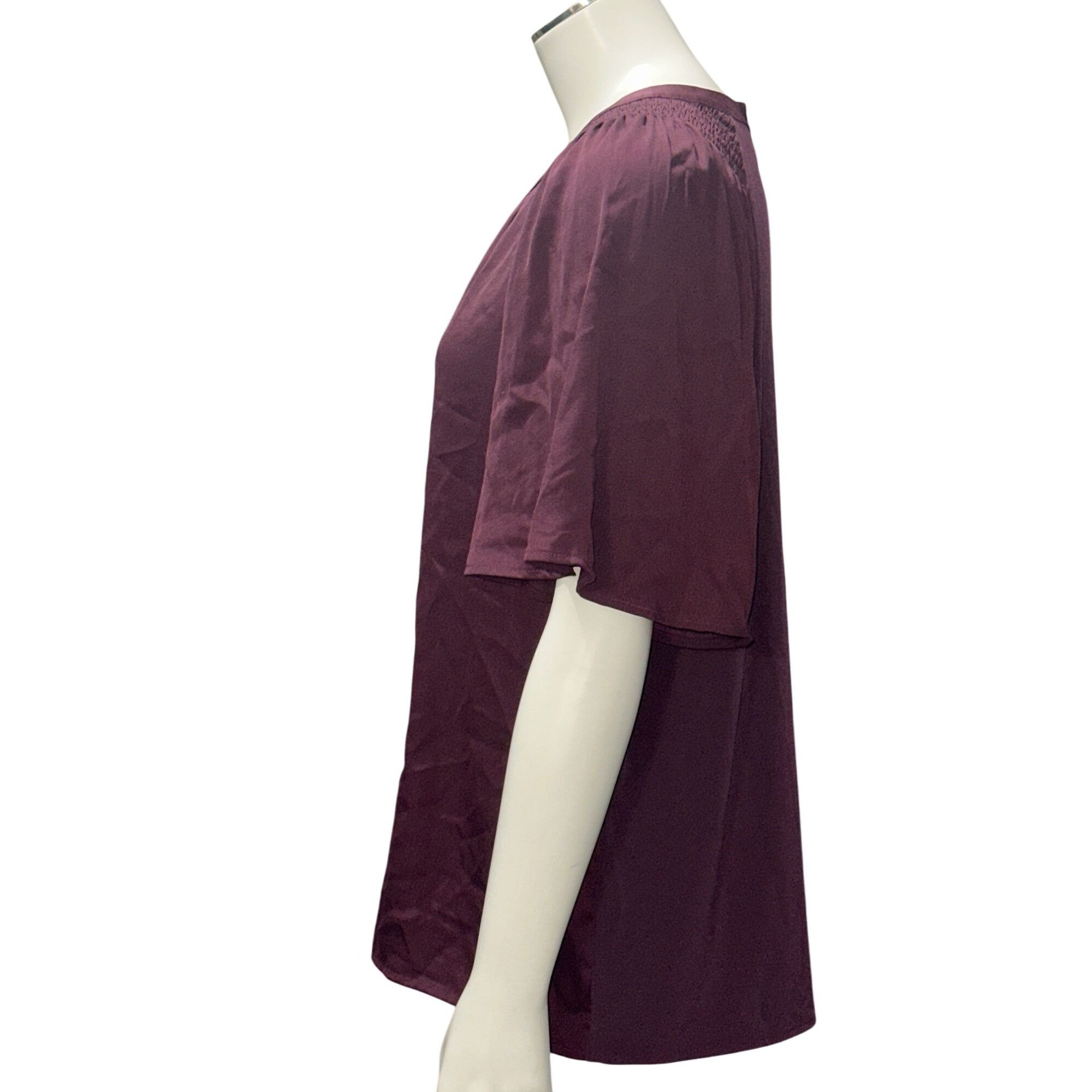 Ann Taylor Ann Taylor Small Burgundy Smocked Shoulder Blouse Flutter Sl Size S / US 4 / IT 40 - 4 Thumbnail