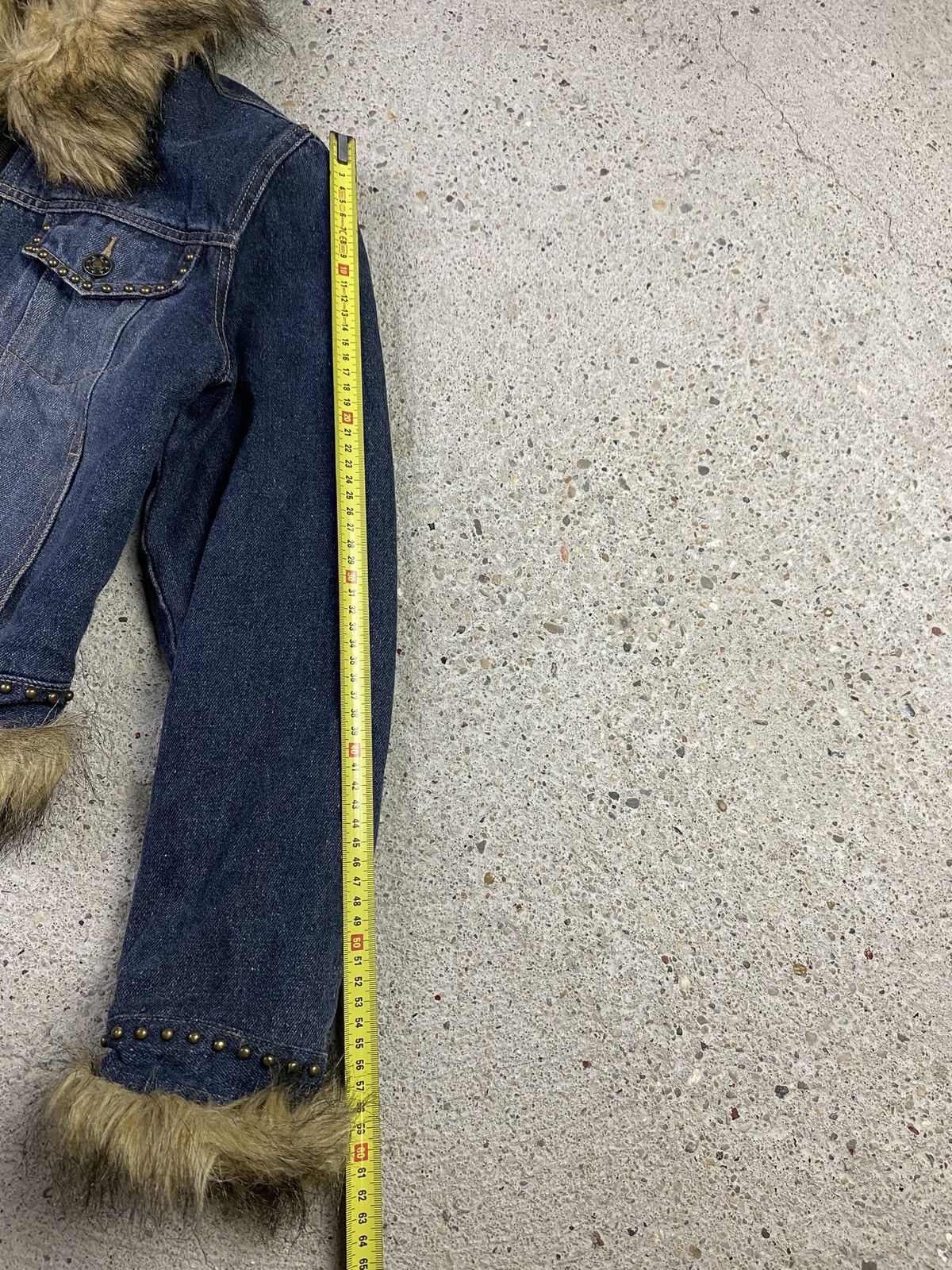 Japanese Brand Vintage faux fur denim jeans jacket if six was nine japan Size S / US 4 / IT 40 - 13 Thumbnail